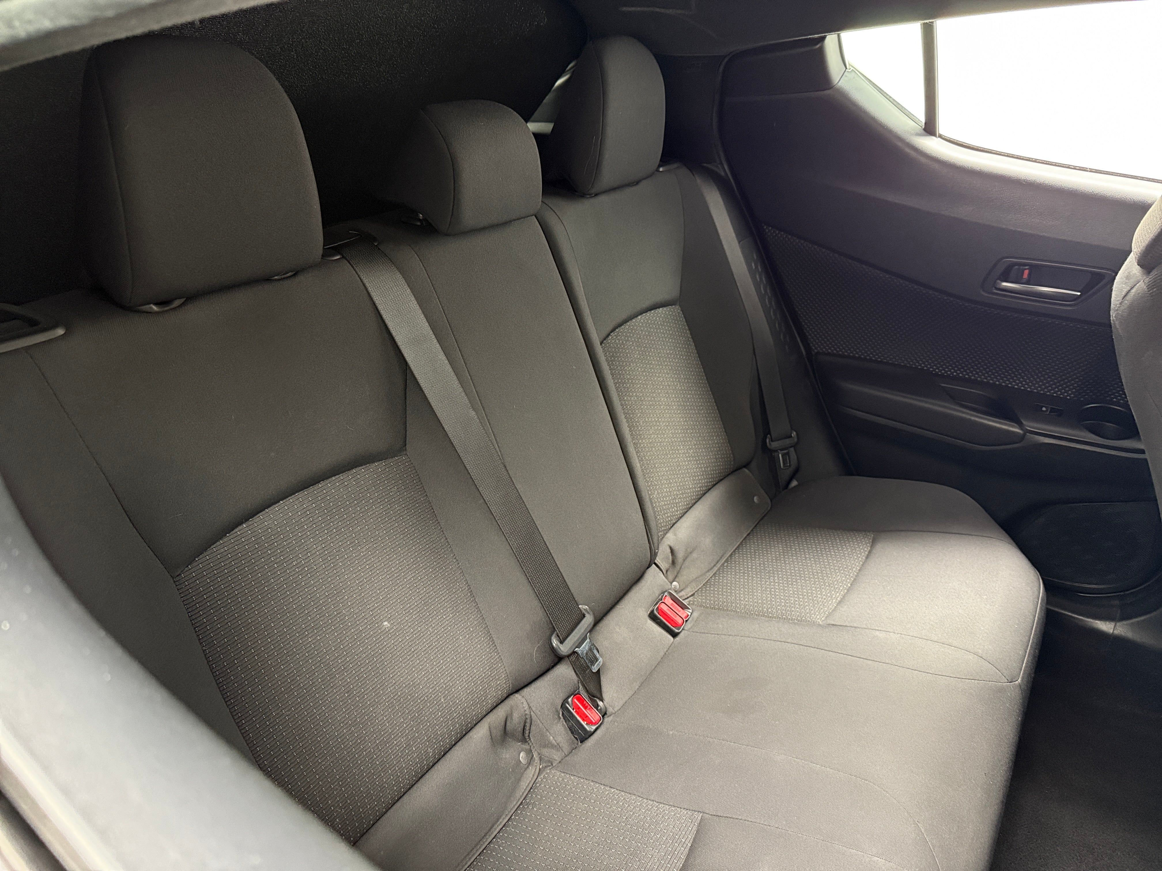 2018 Toyota C-HR XLE 6