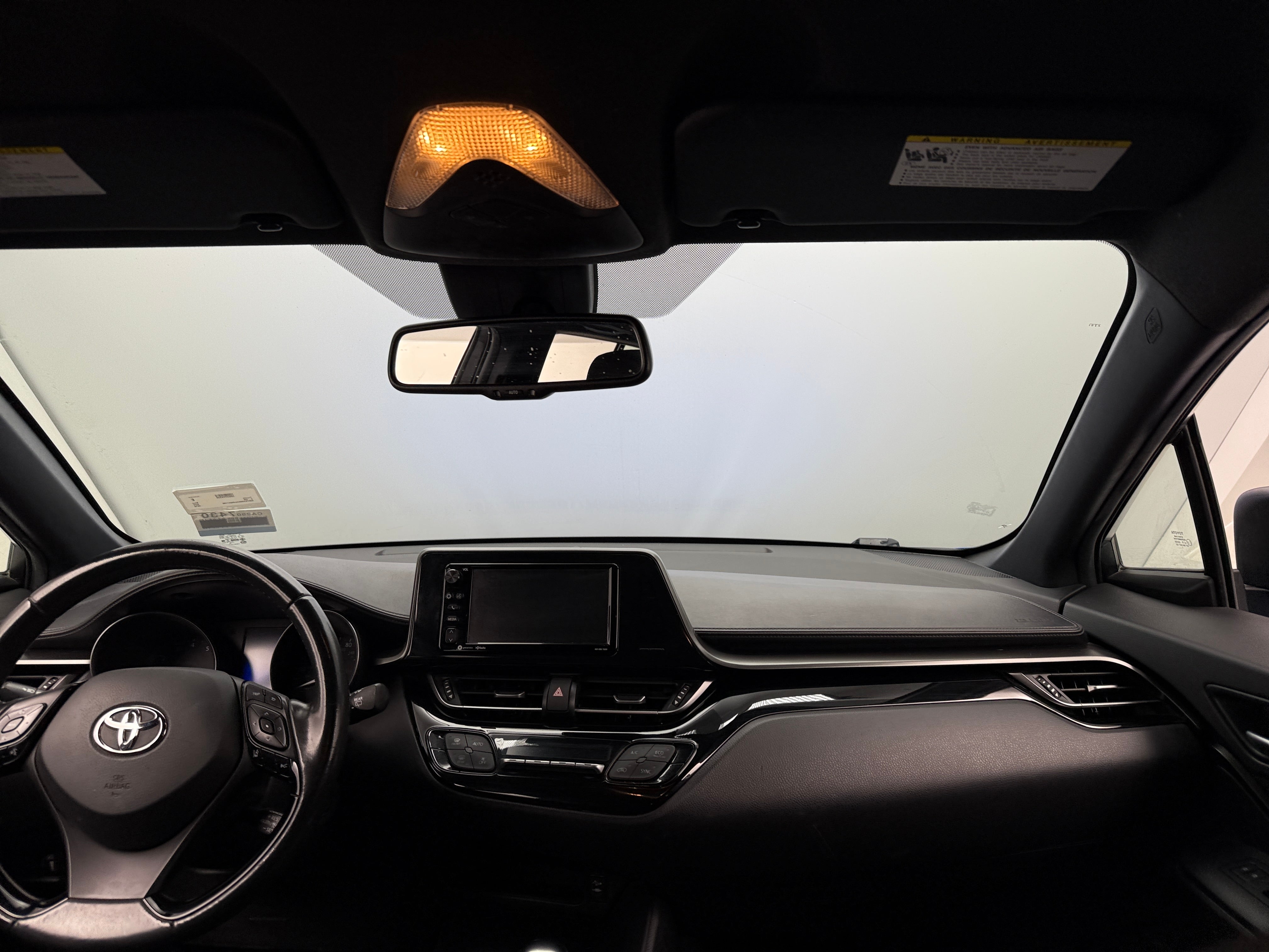 2018 Toyota C-HR XLE 3