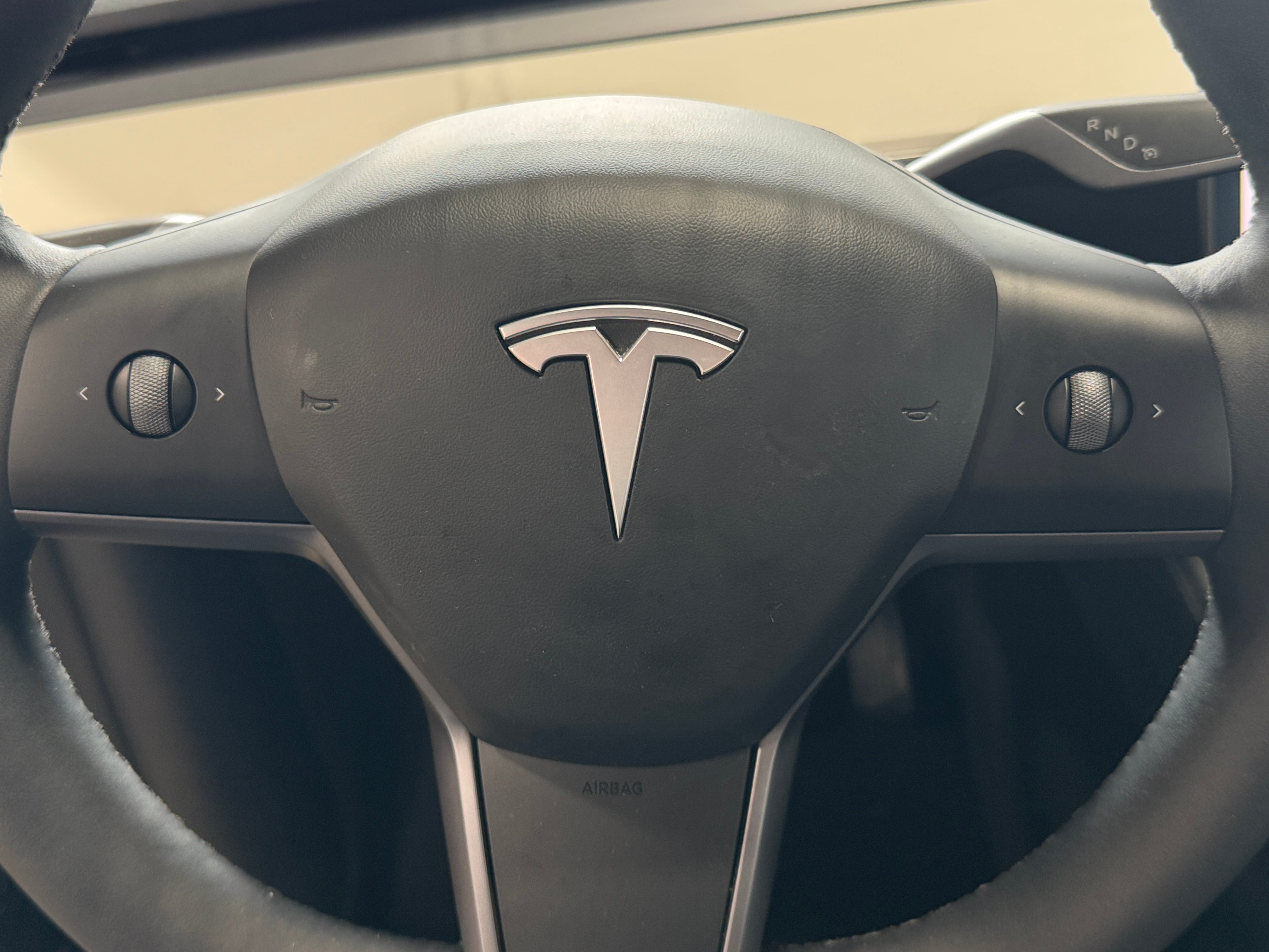 2024 Tesla Model Y Long Range 4