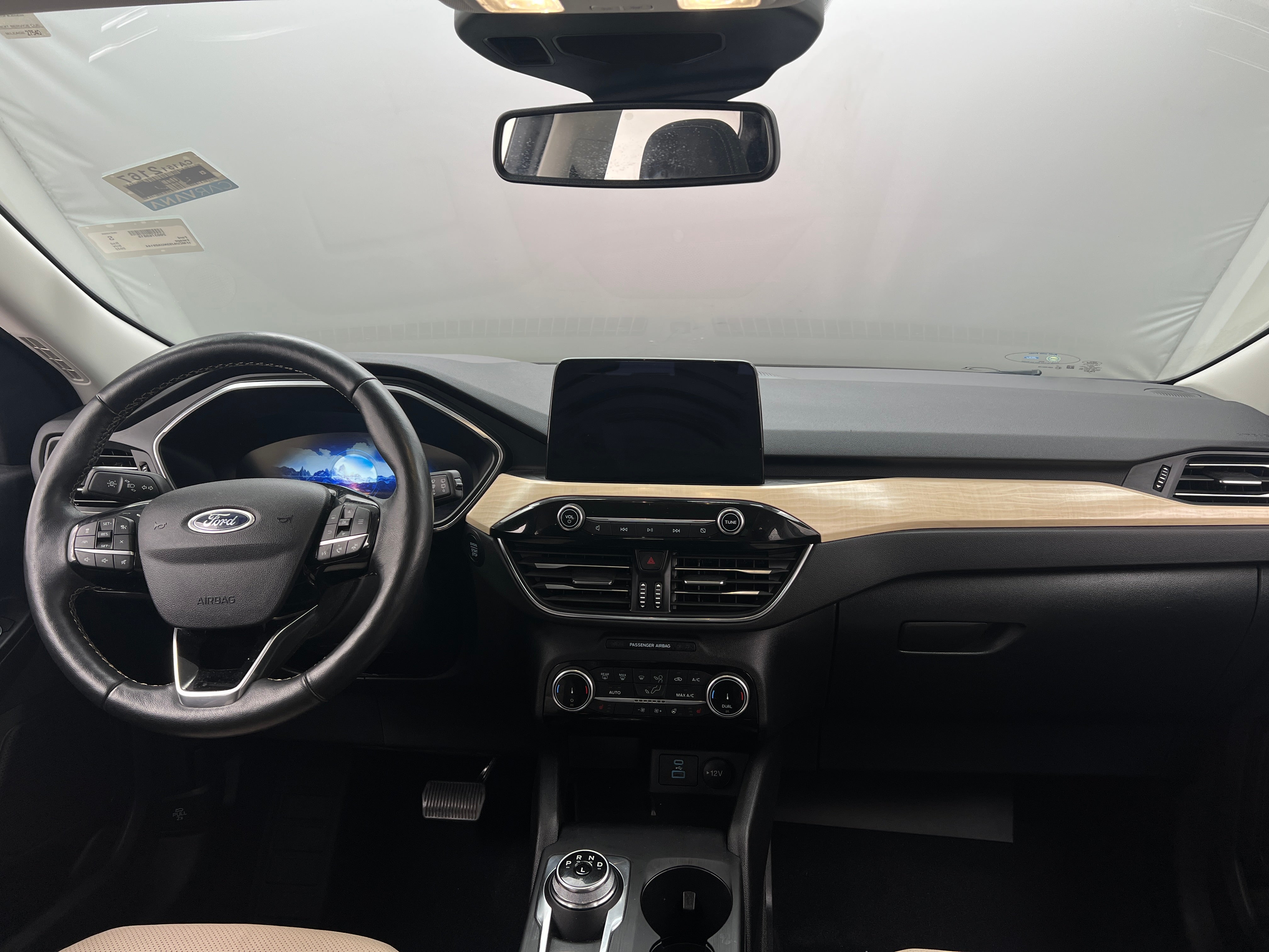 2022 Ford Escape Titanium 2