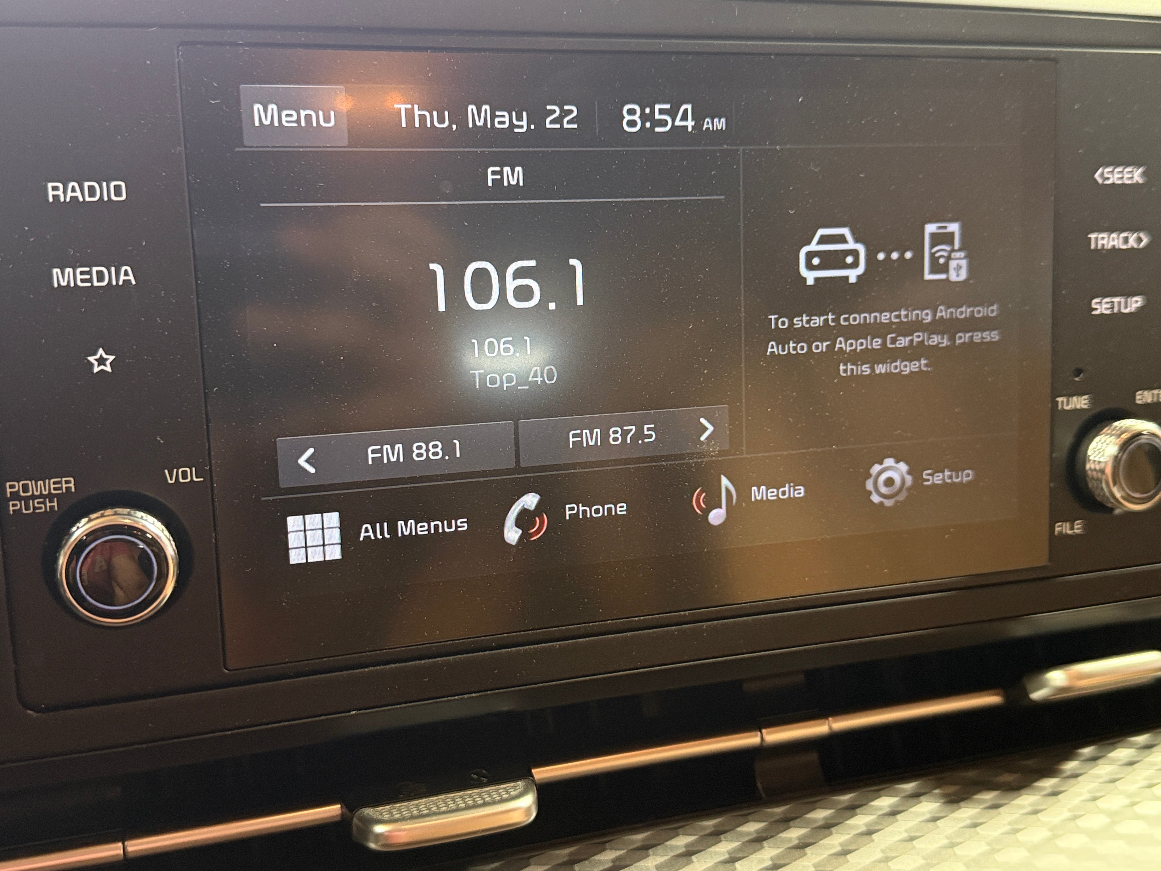 2023 Kia Carnival LX 3