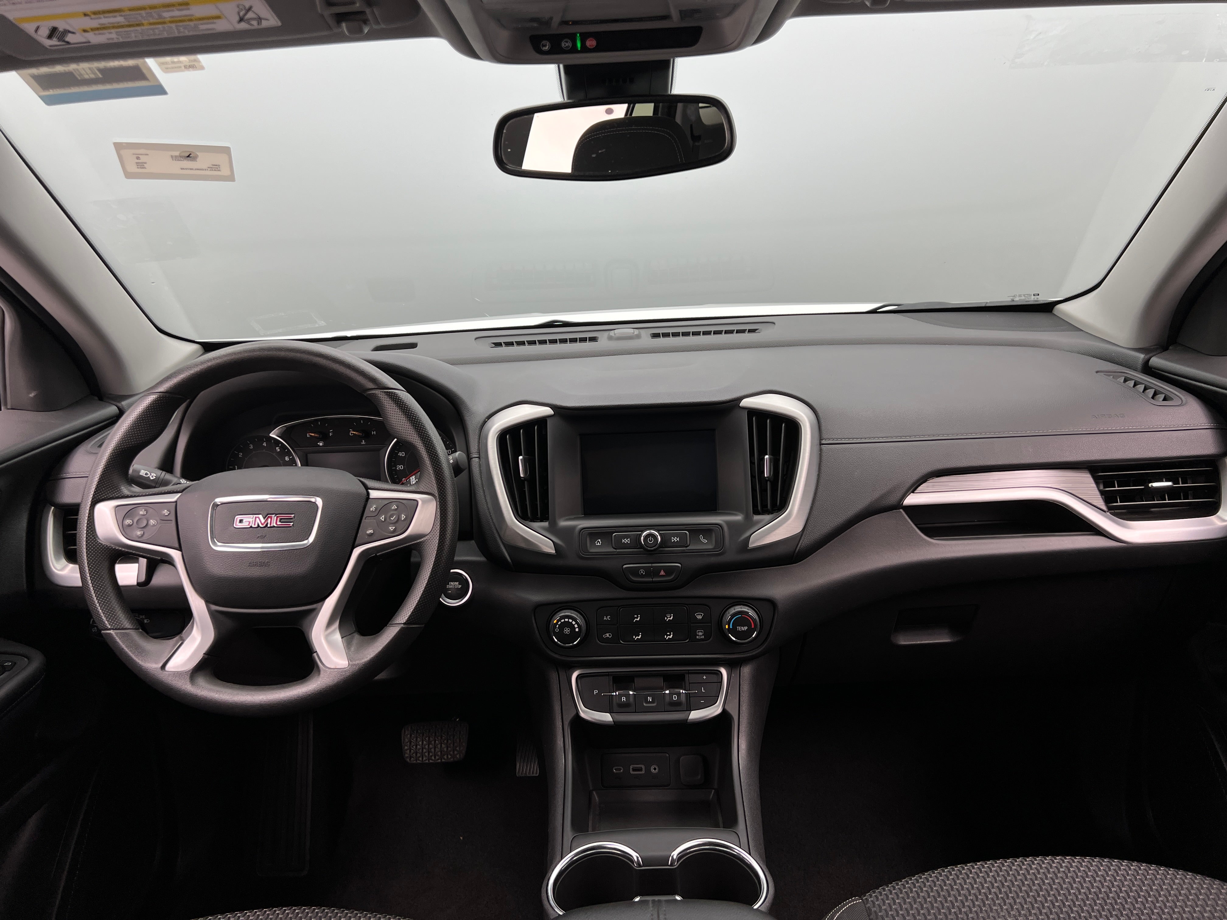 2024 GMC Terrain SLE 3
