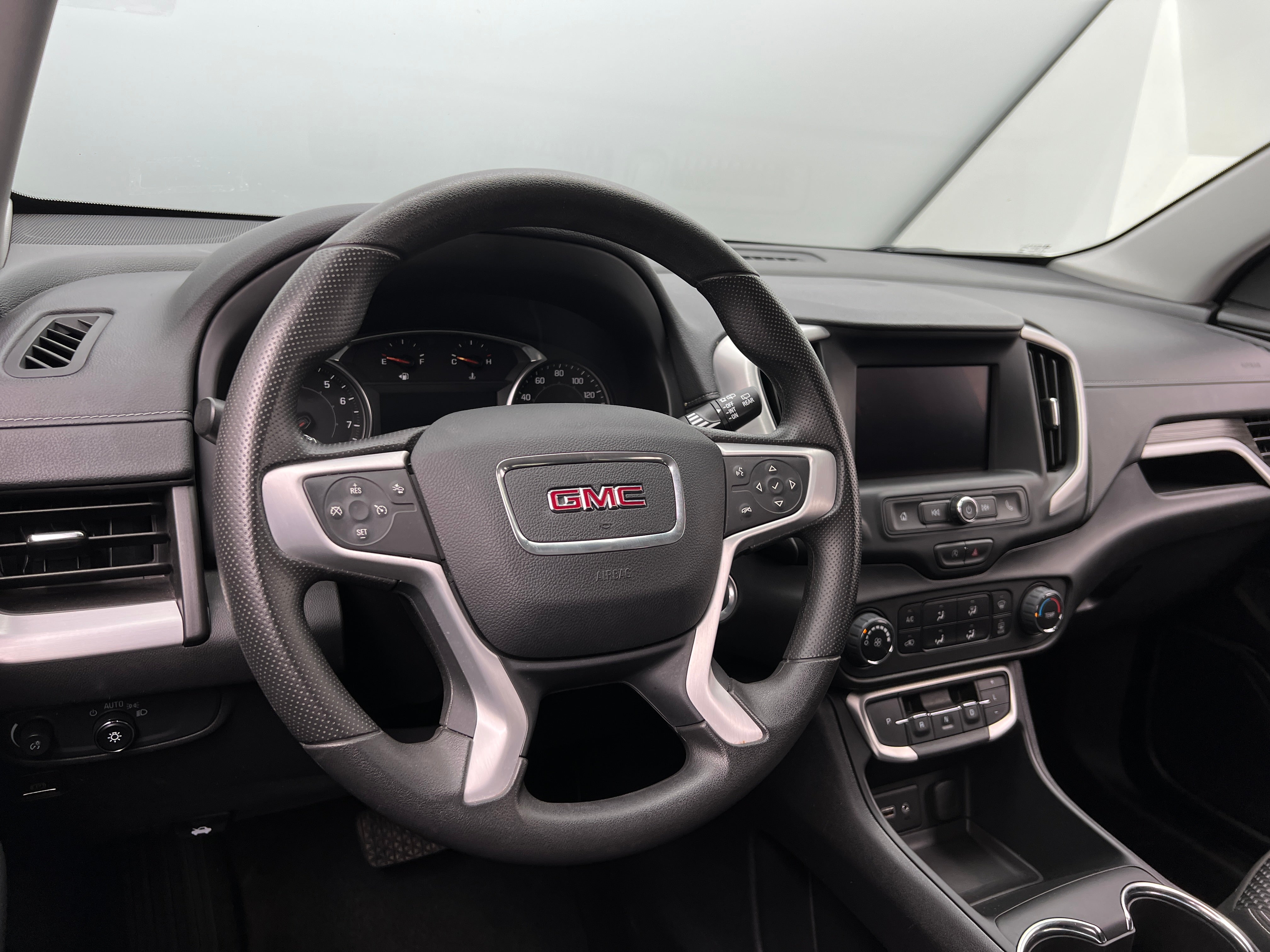 2024 GMC Terrain SLE 5