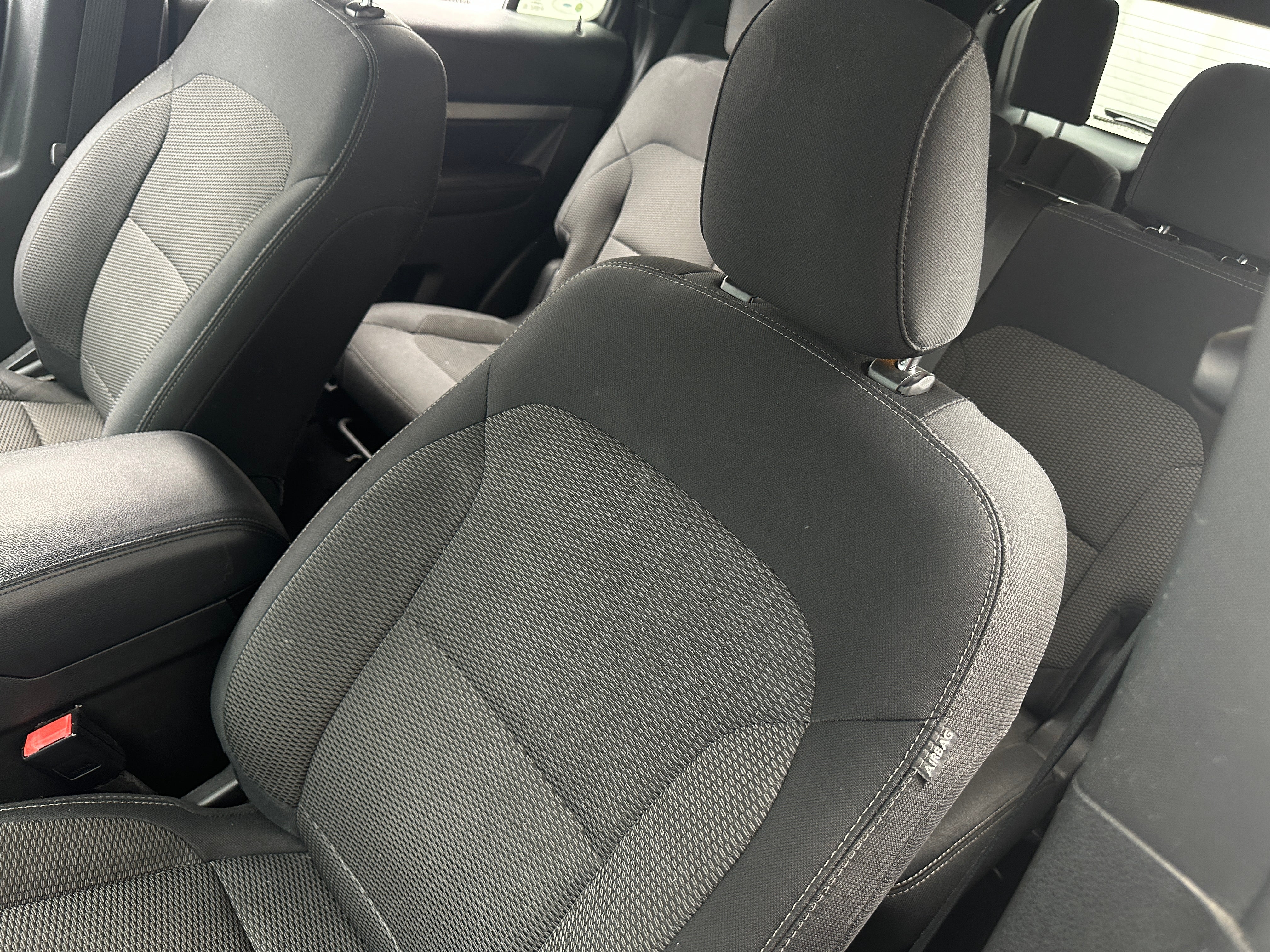 2019 Ford Explorer XLT 2