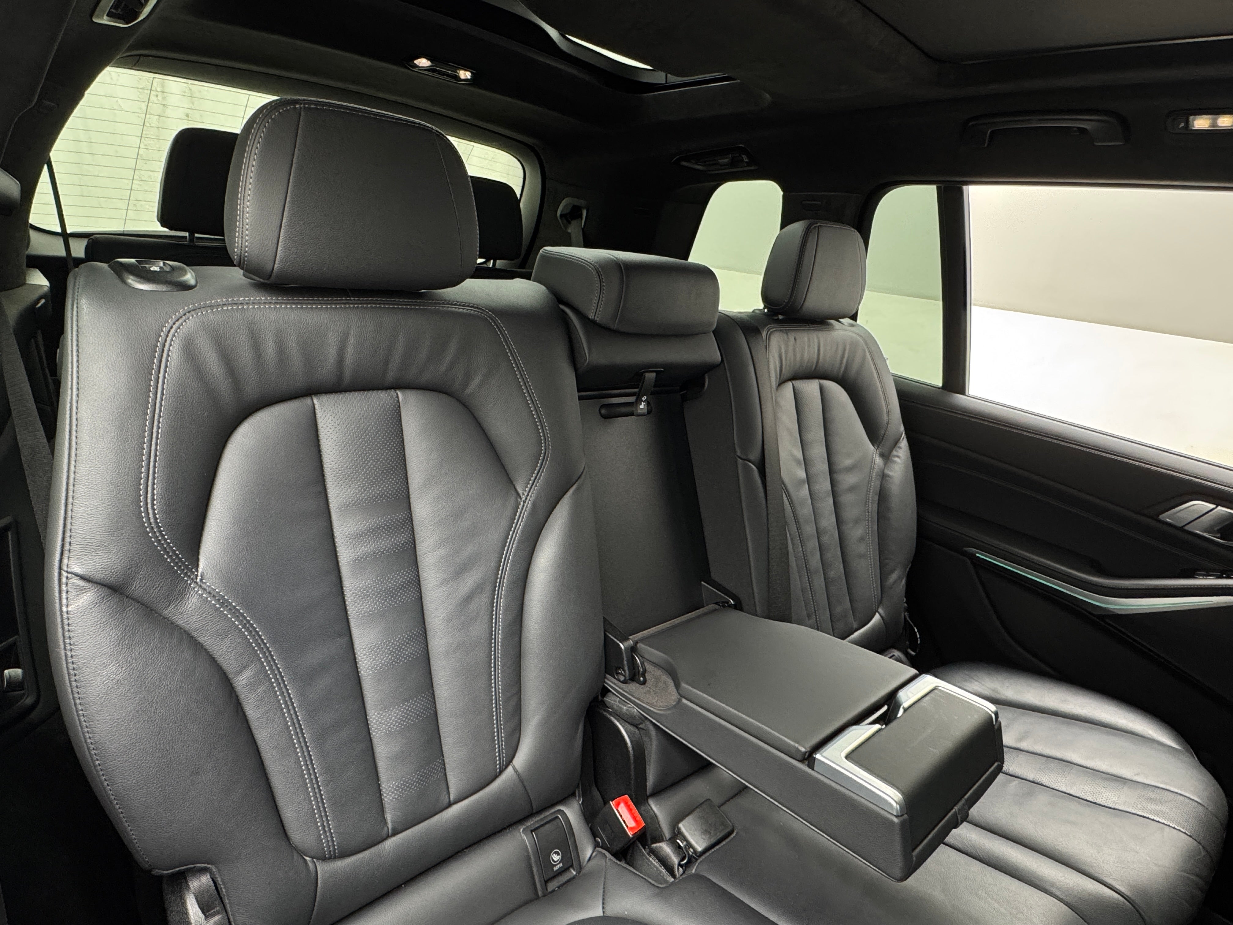 2022 BMW X7 xDrive40i 5