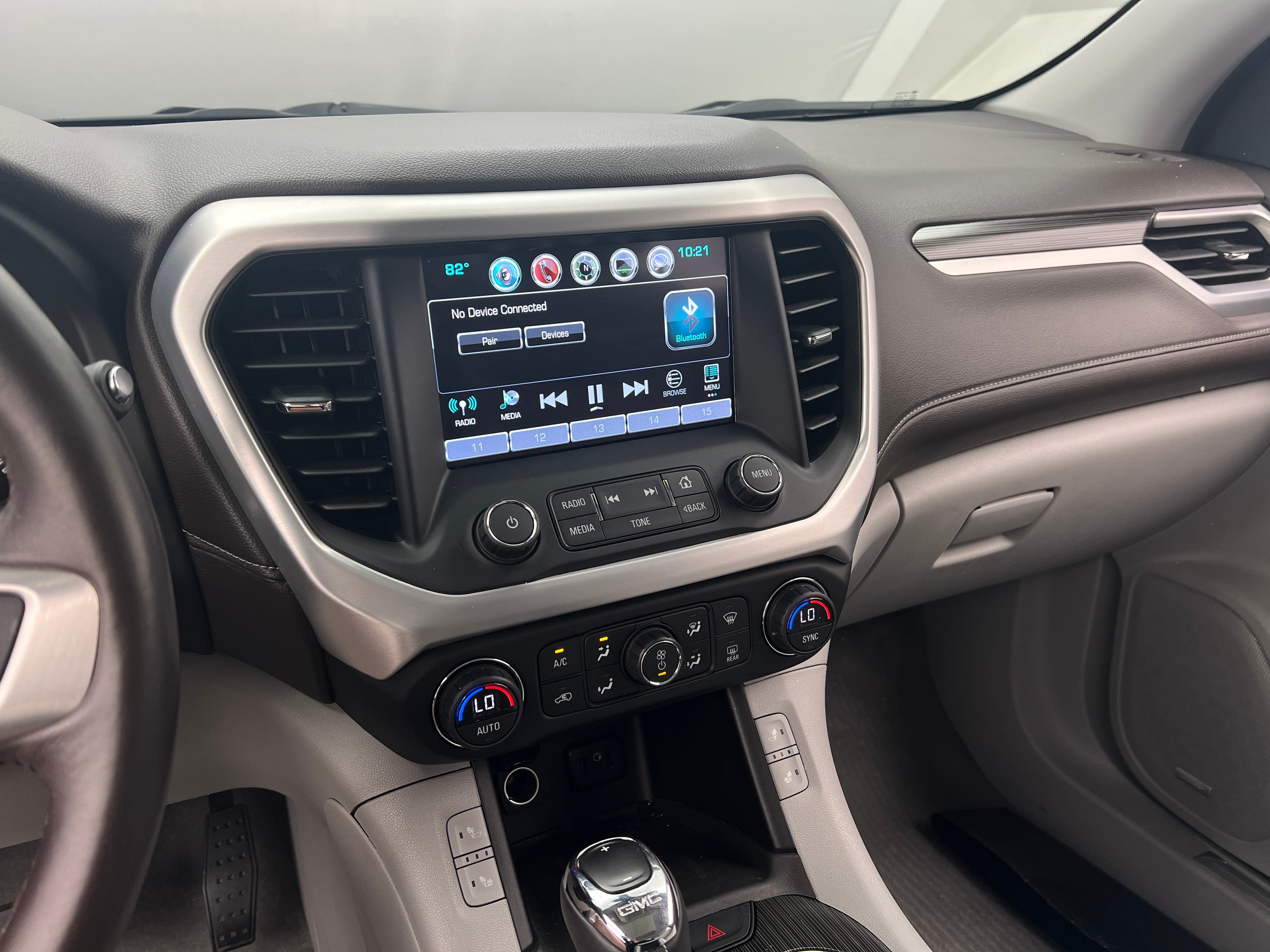 2017 GMC Acadia SLT 3
