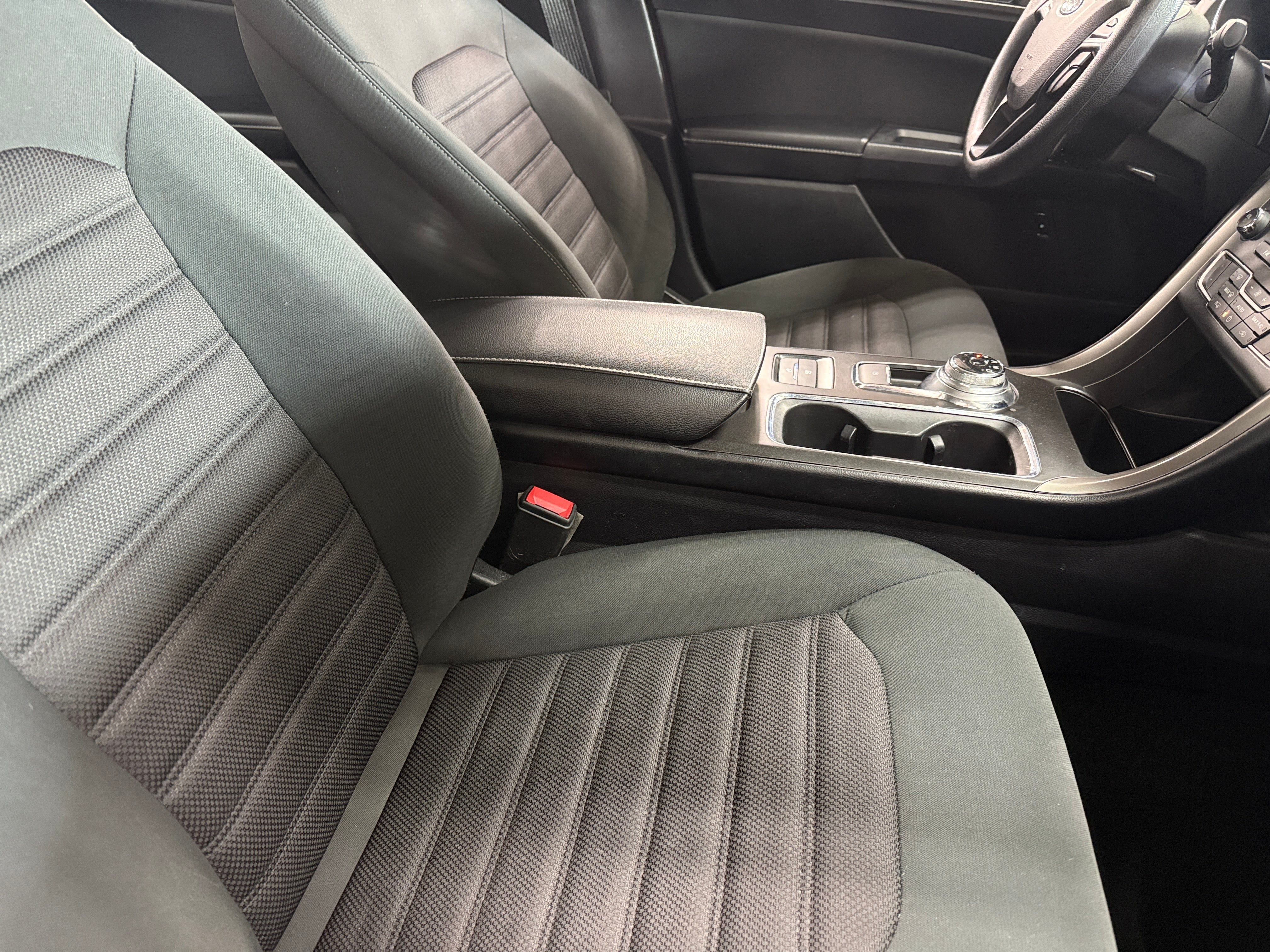 2018 Ford Fusion  2