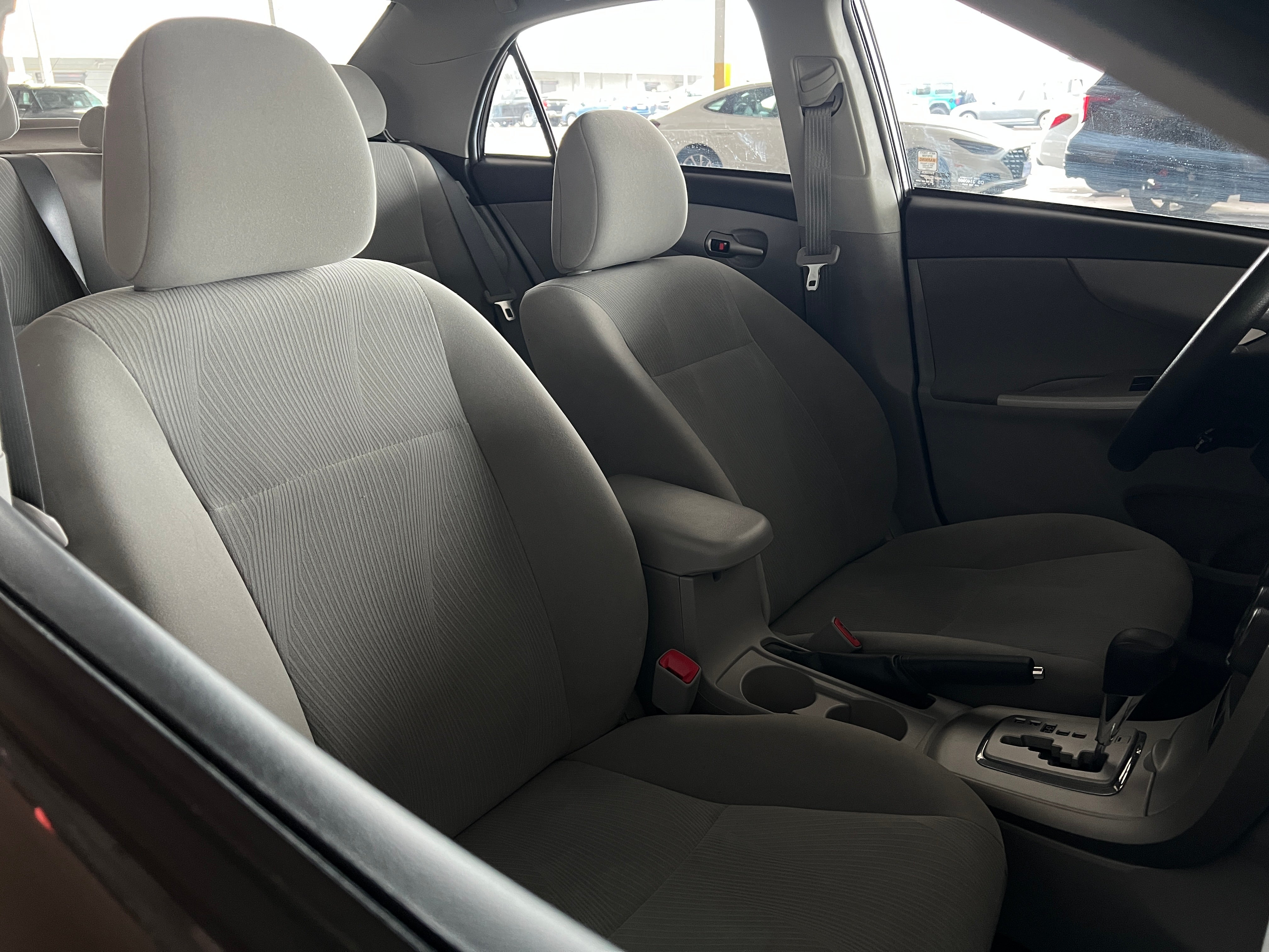2011 Toyota Corolla LE 2