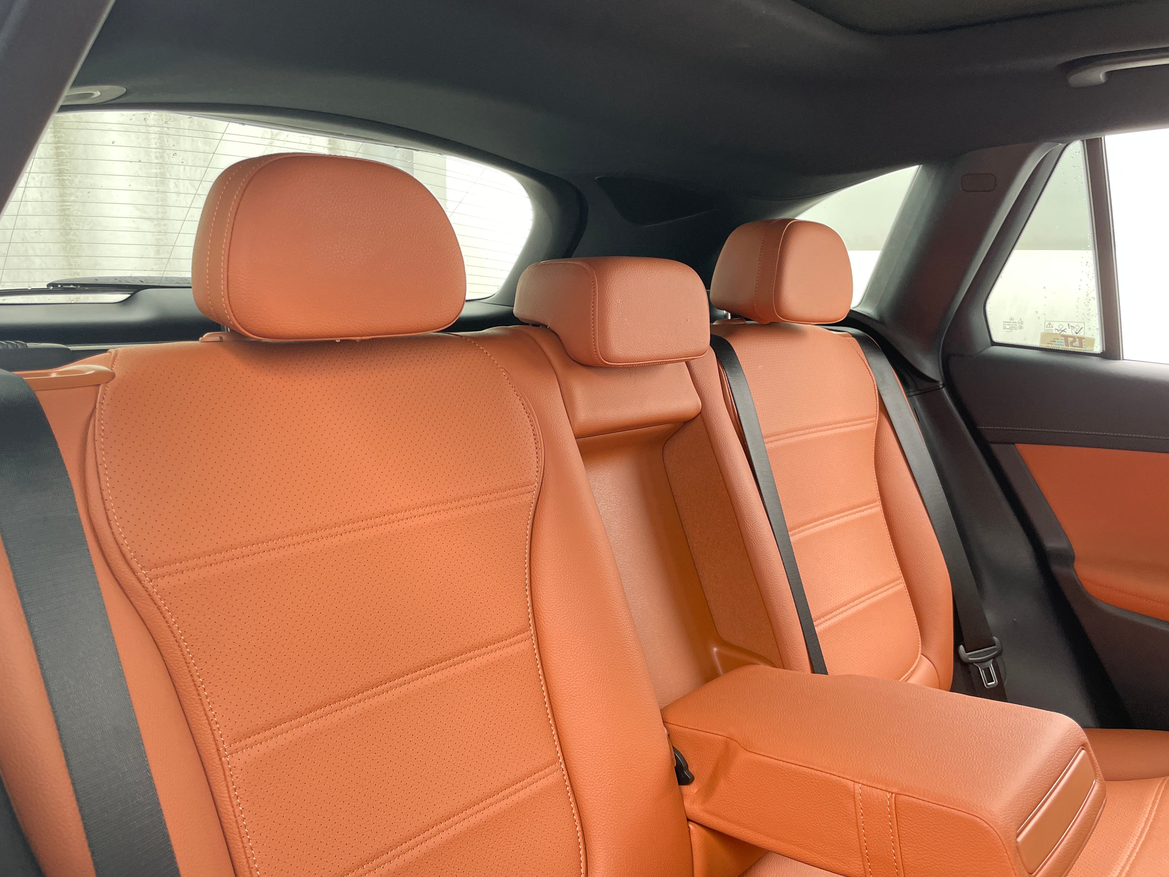 2024 Mercedes-Benz GLC 300 5