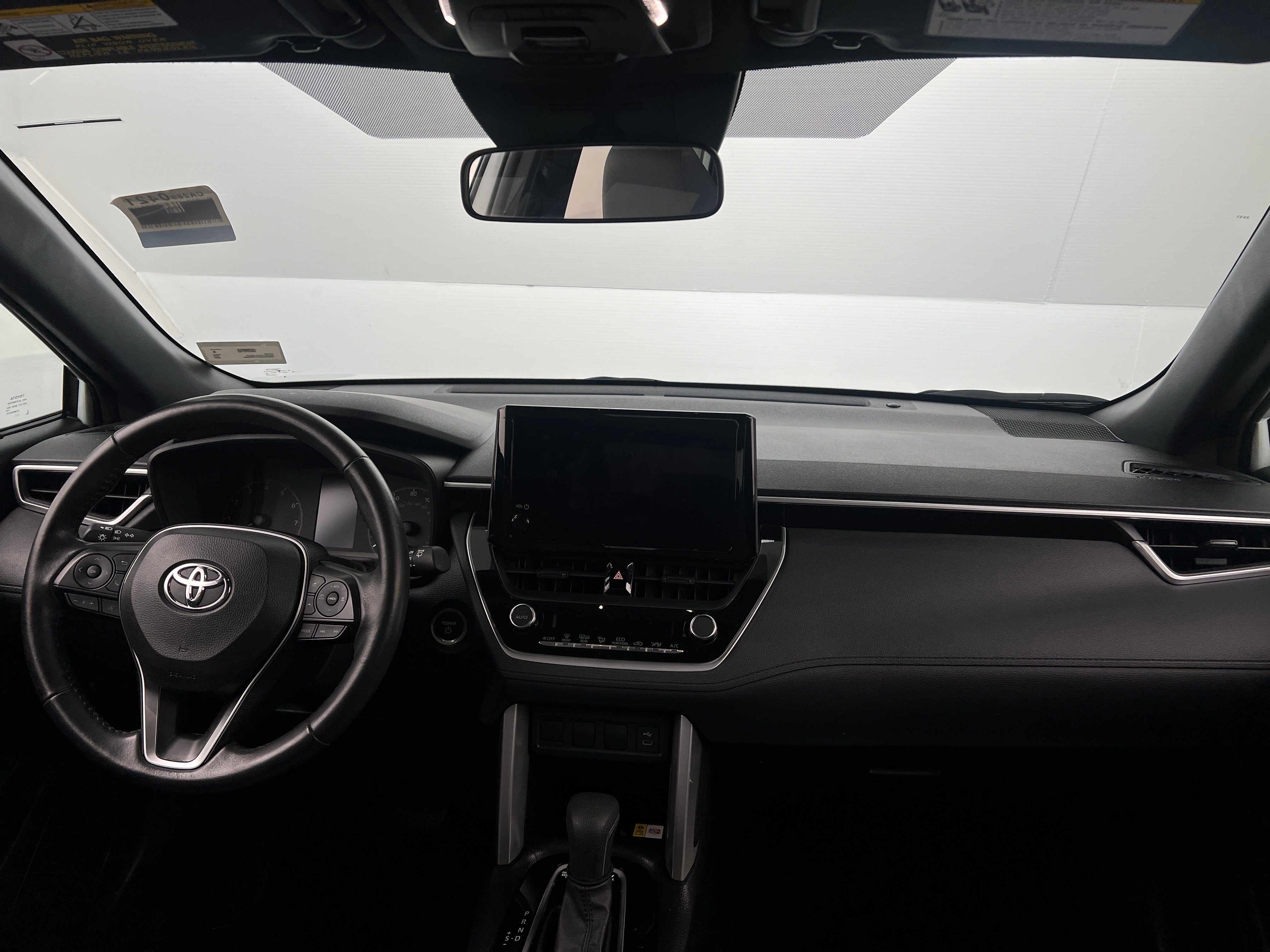 2023 Toyota Corolla Cross SE 3