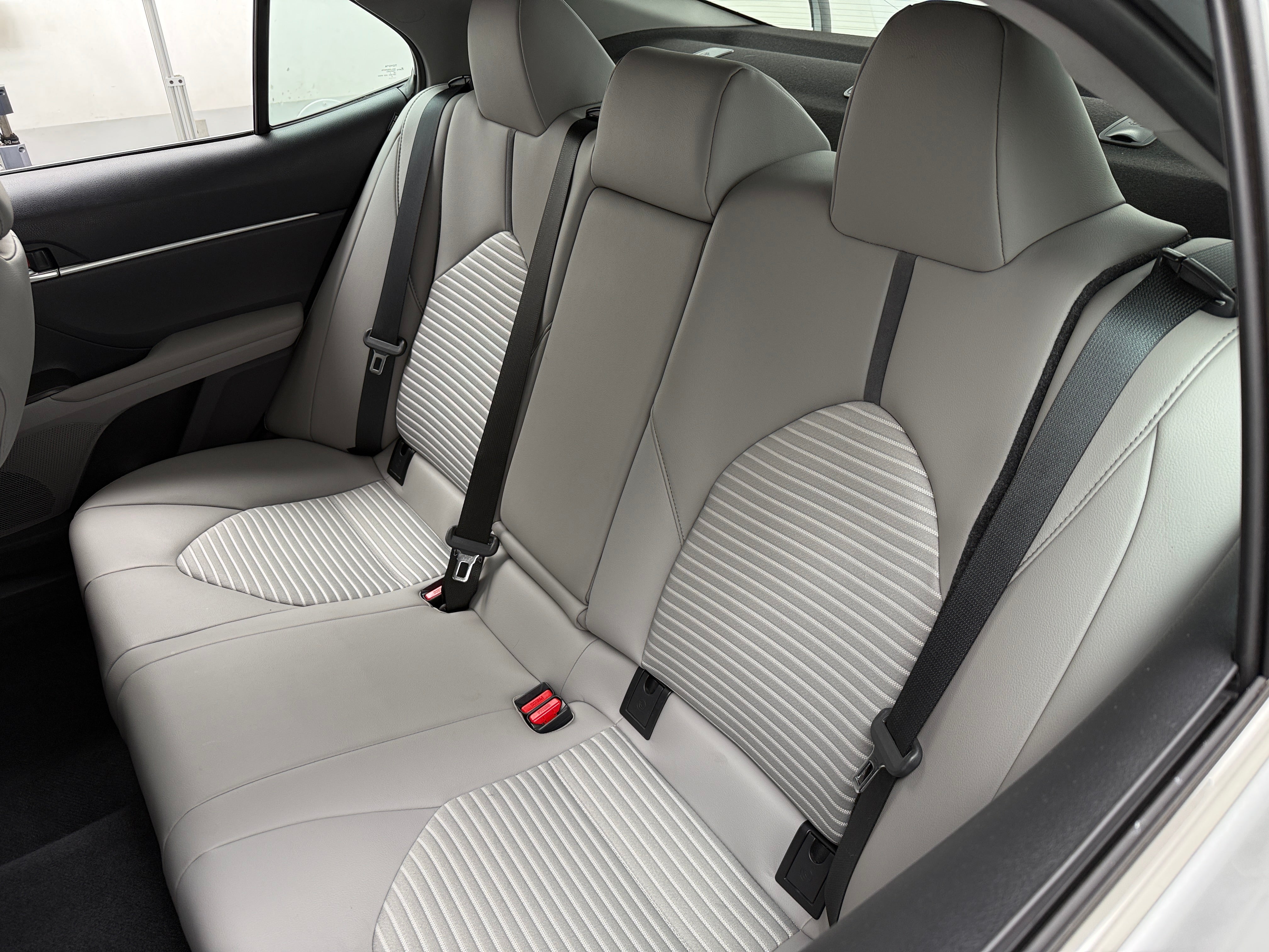 2023 Toyota Camry SE 6
