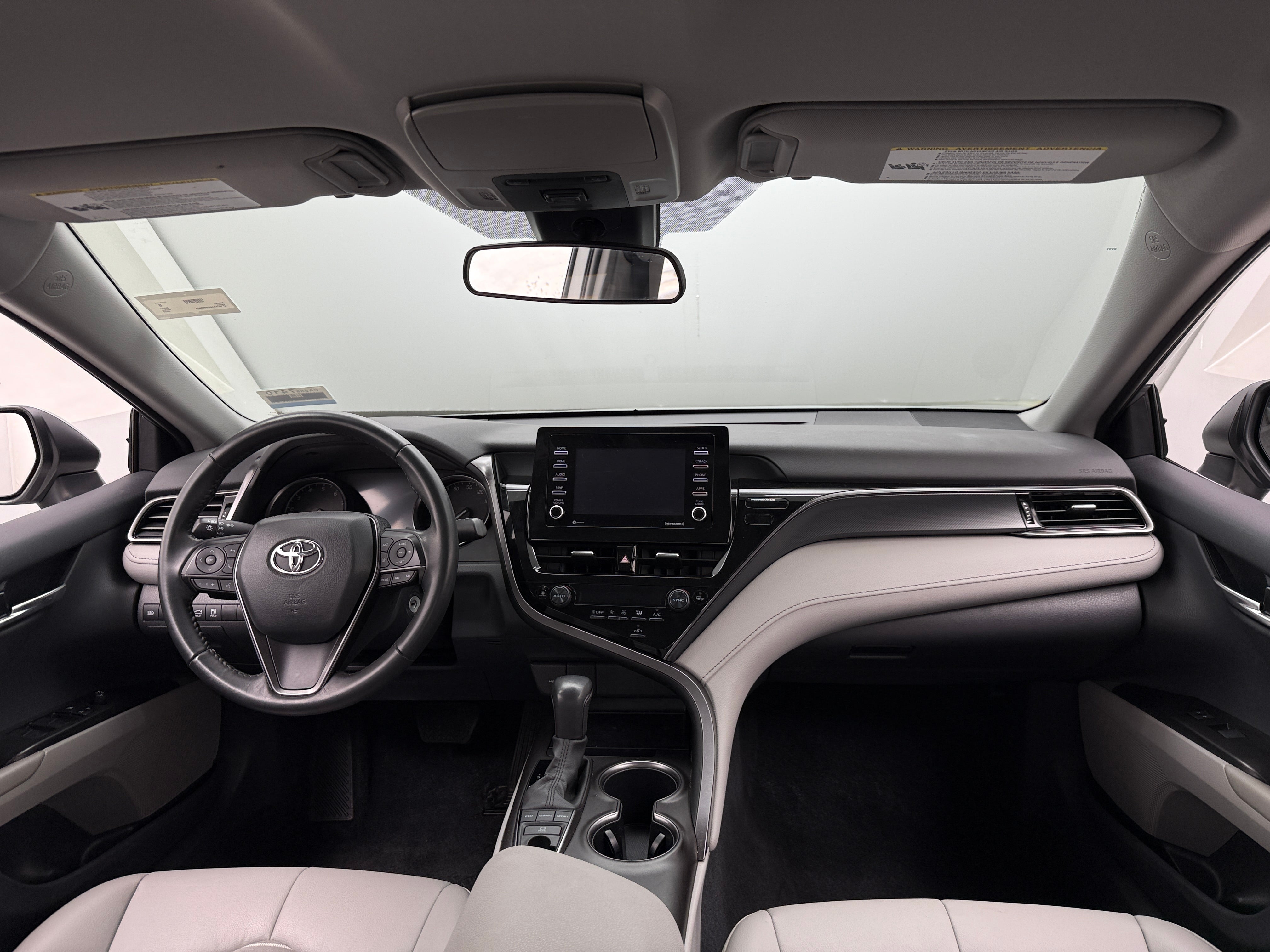 2023 Toyota Camry SE 3