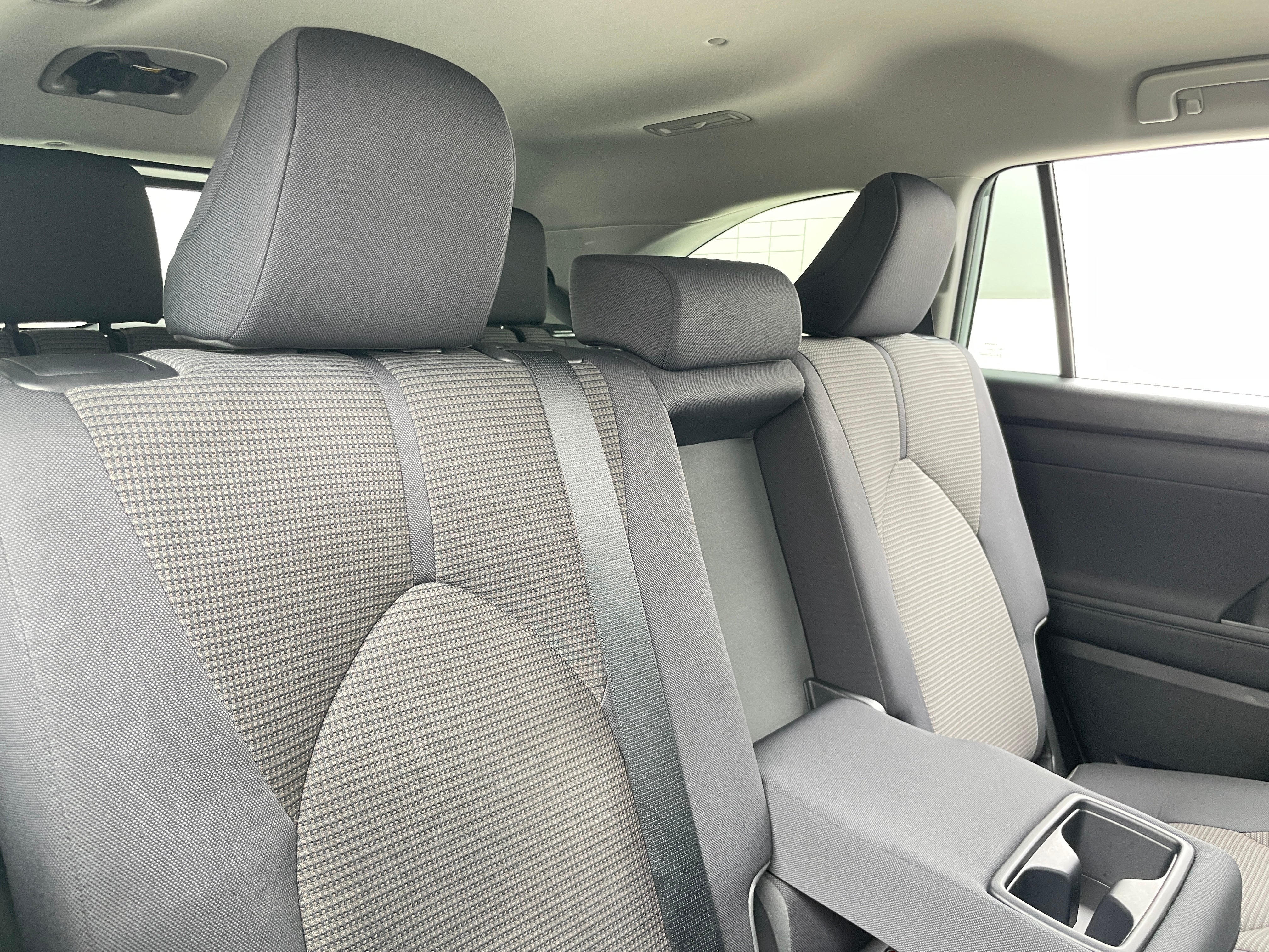 2023 Toyota Highlander L 6