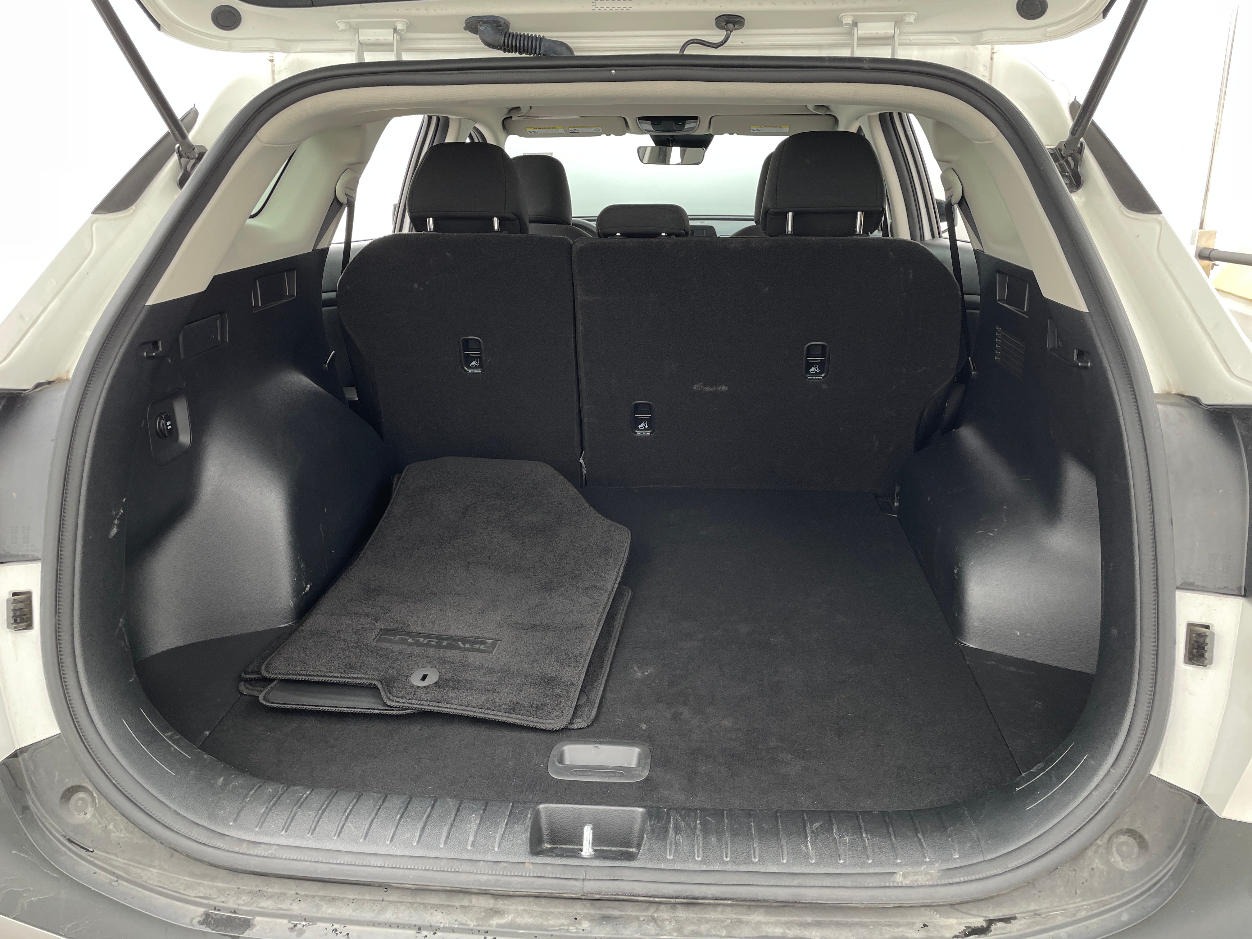 2024 Kia Sportage LX 7