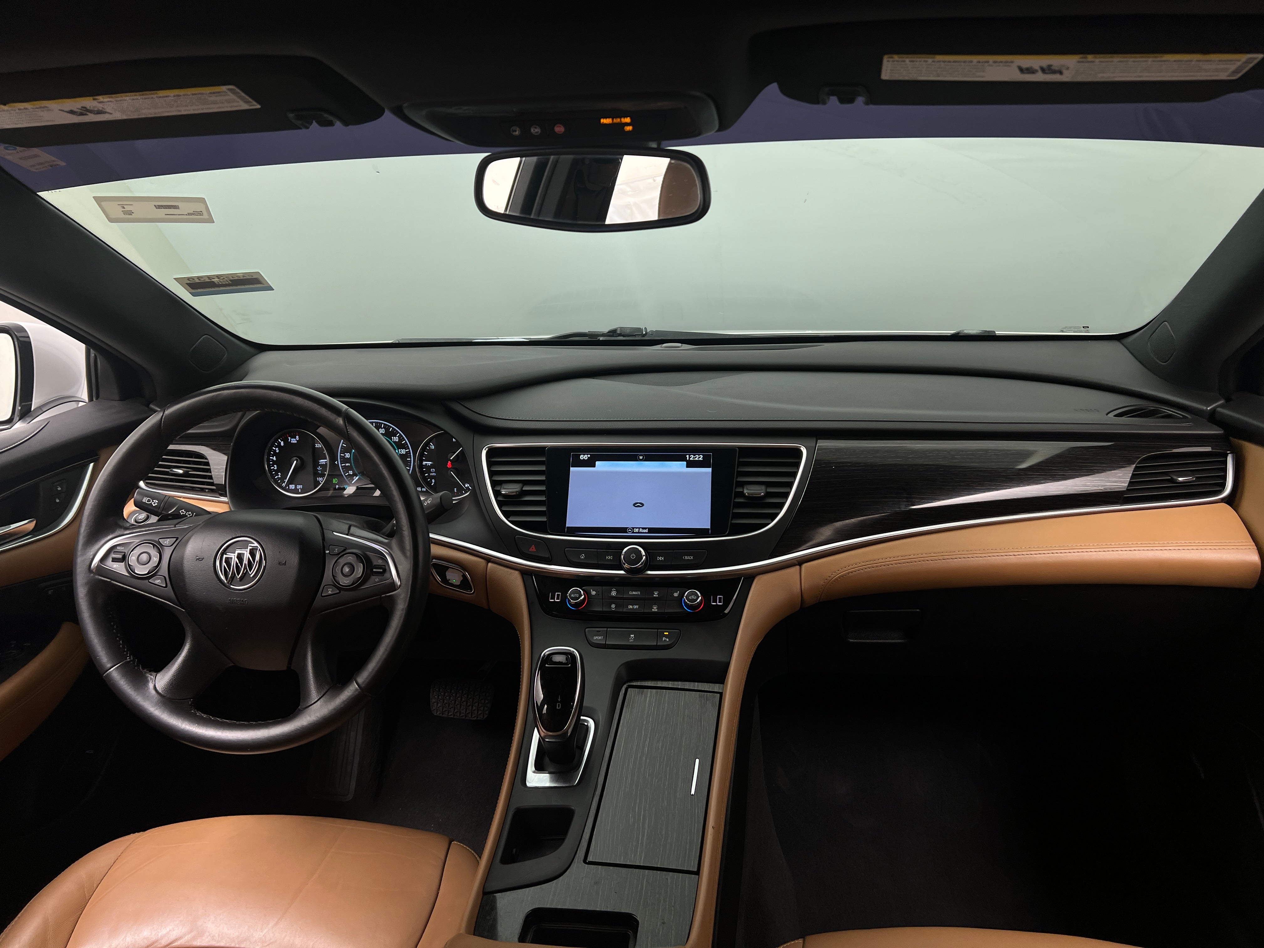 2017 Buick LaCrosse Essence 2