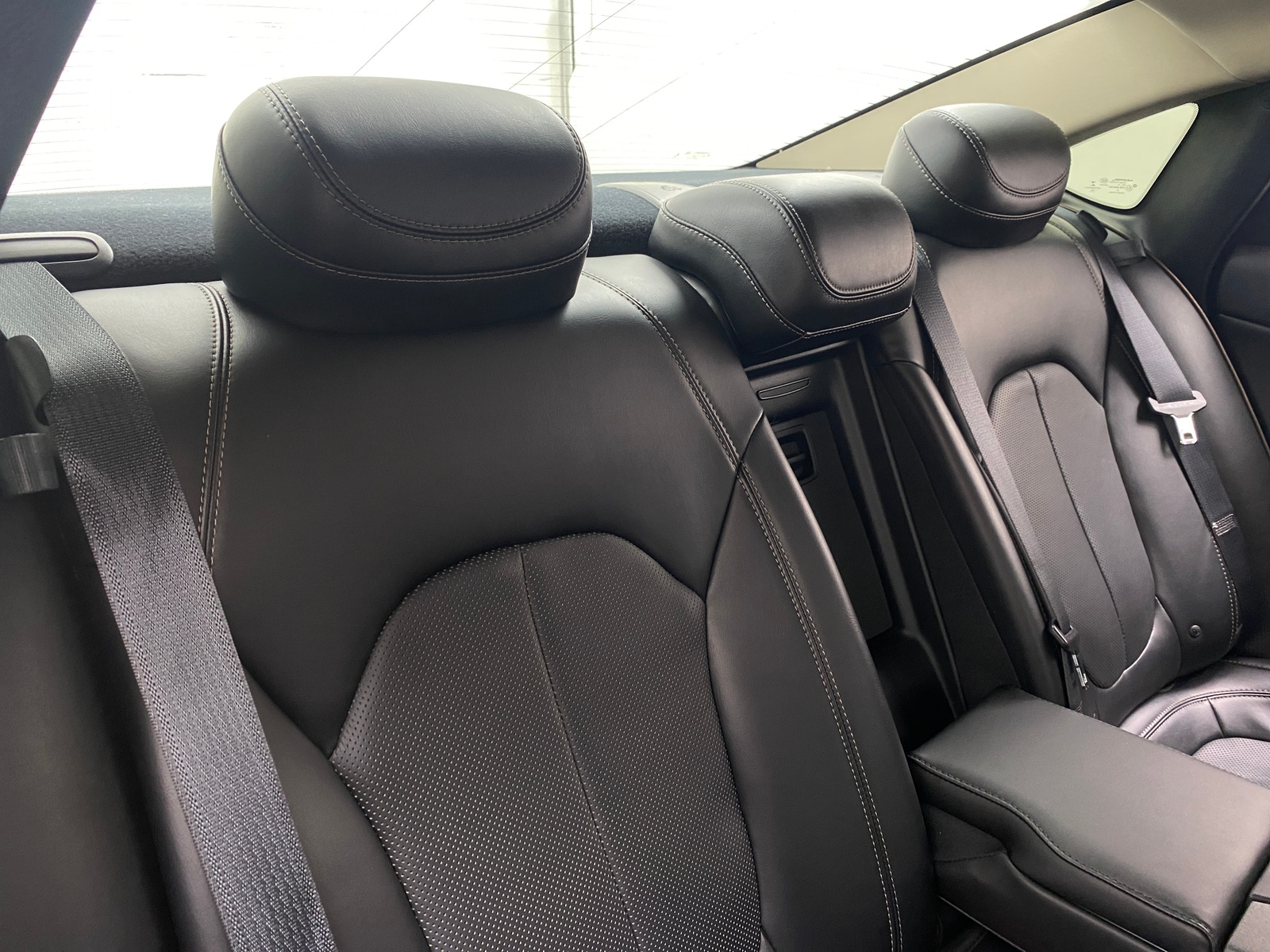 Thumbnail: 2016 Chrysler 200 - 5