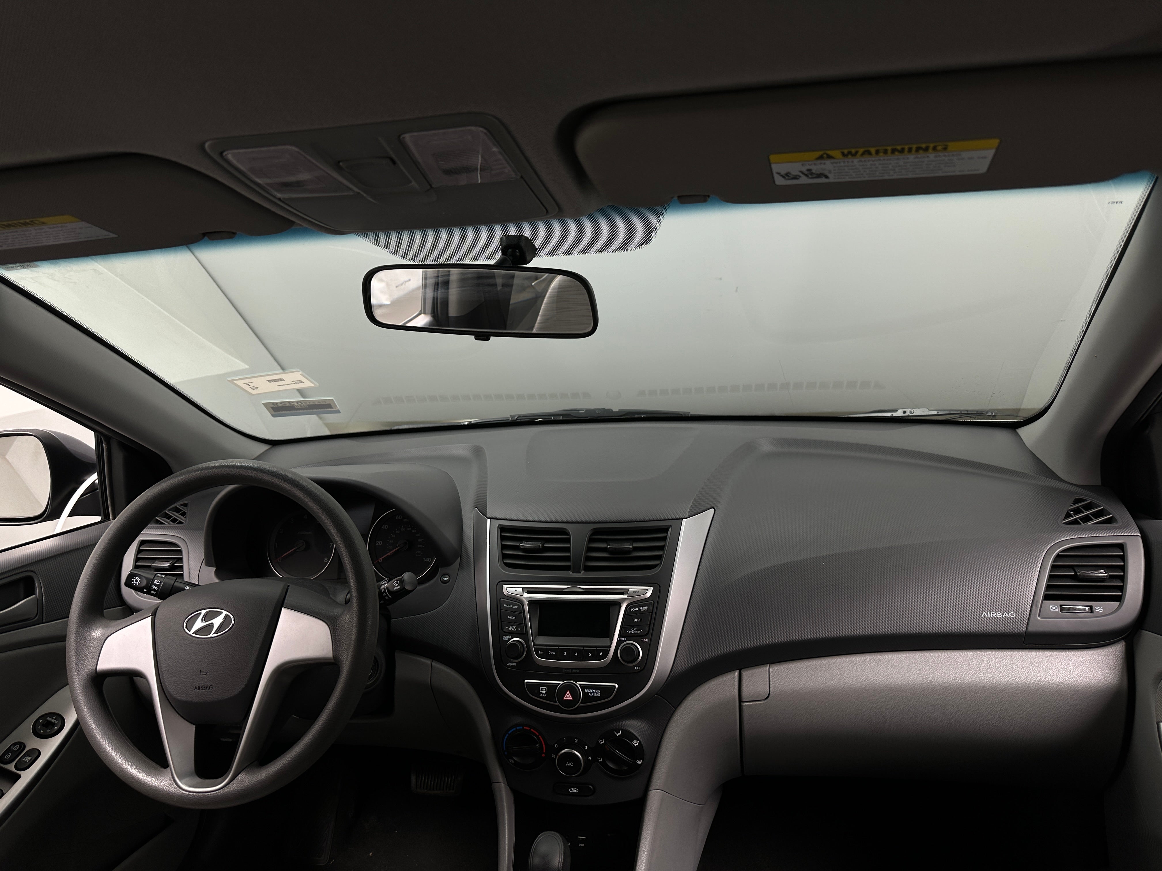 2016 Hyundai Accent SE 3