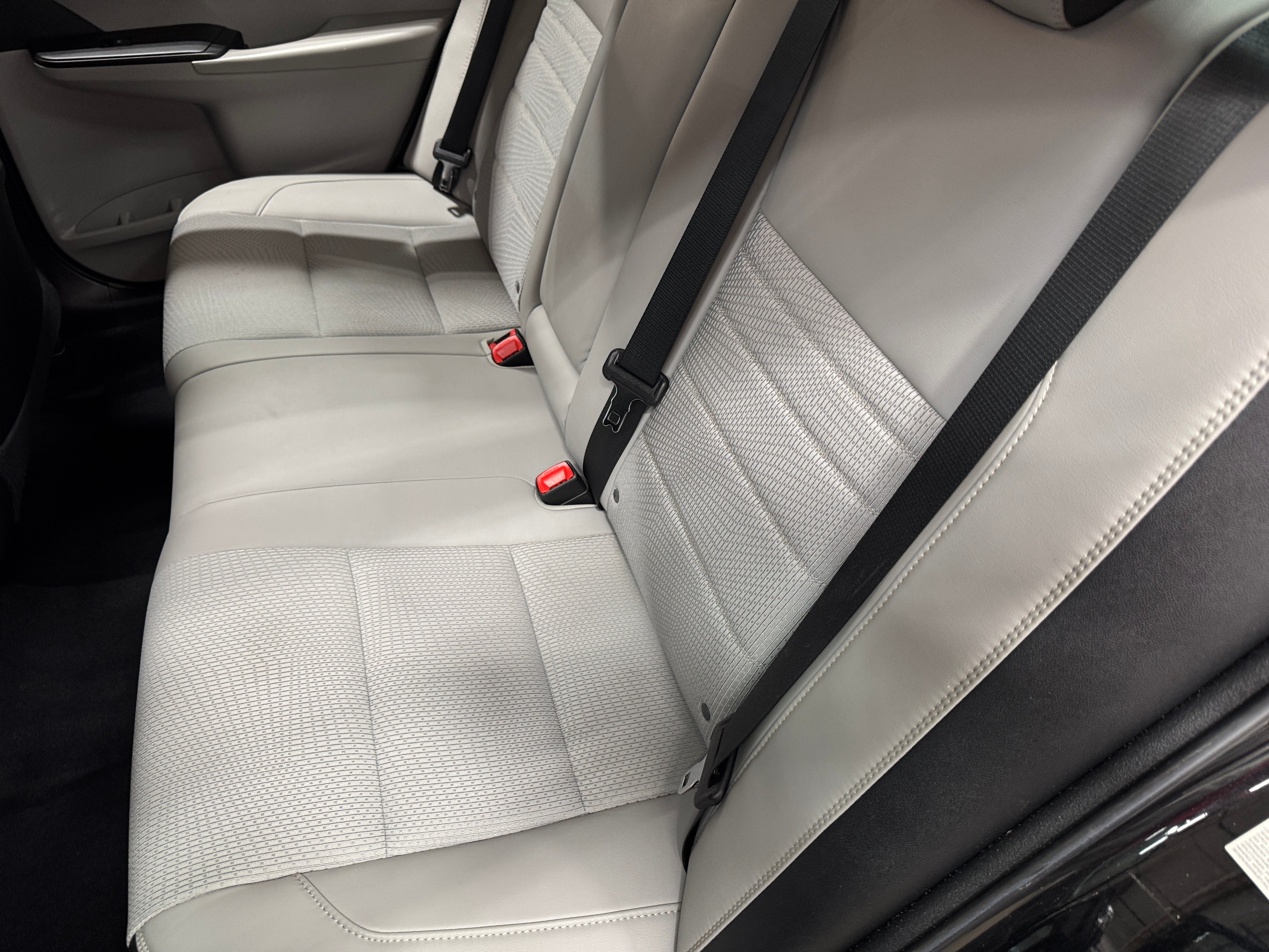 2017 Toyota Camry LE 6
