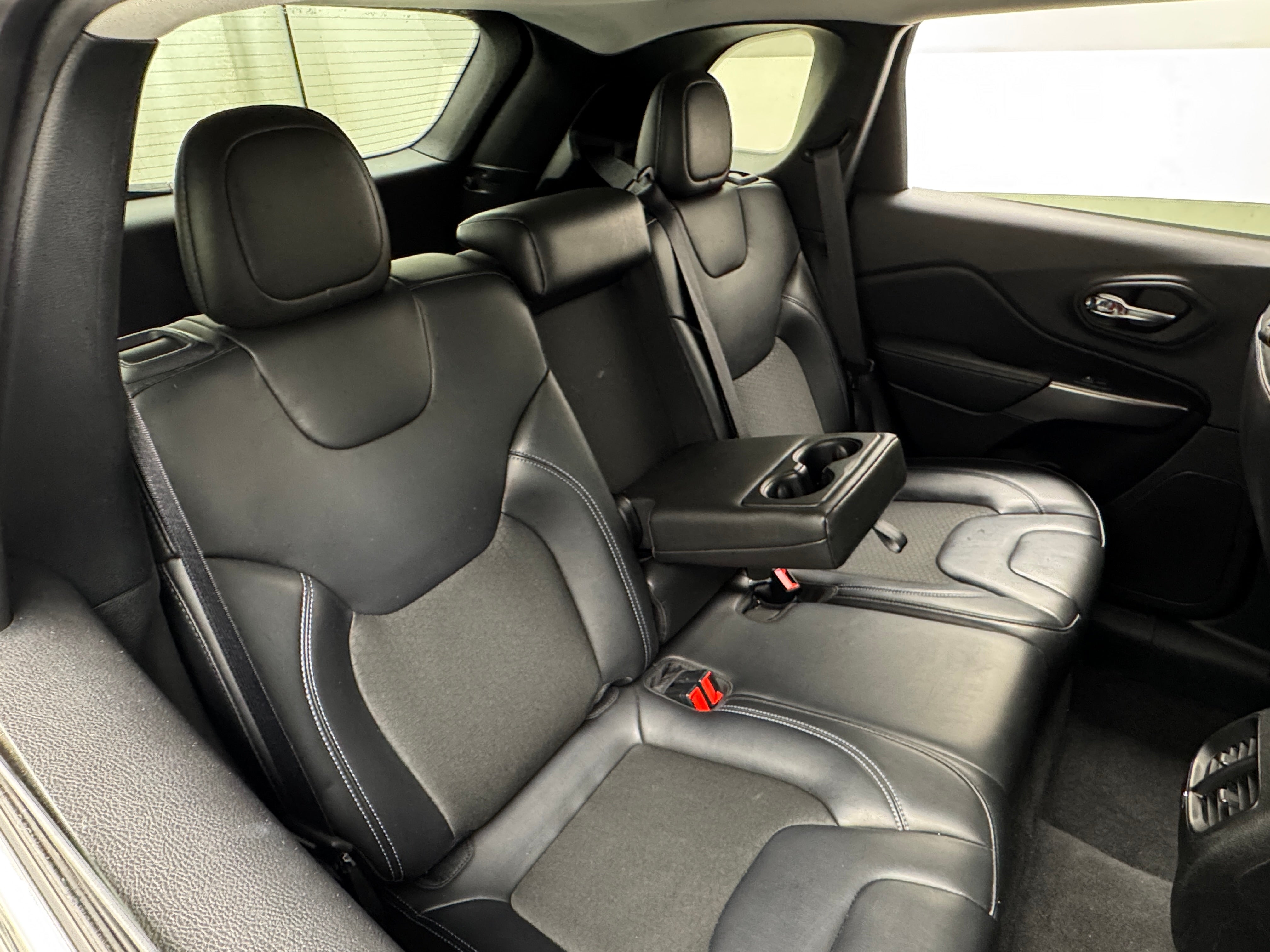2020 Jeep Cherokee Latitude 6