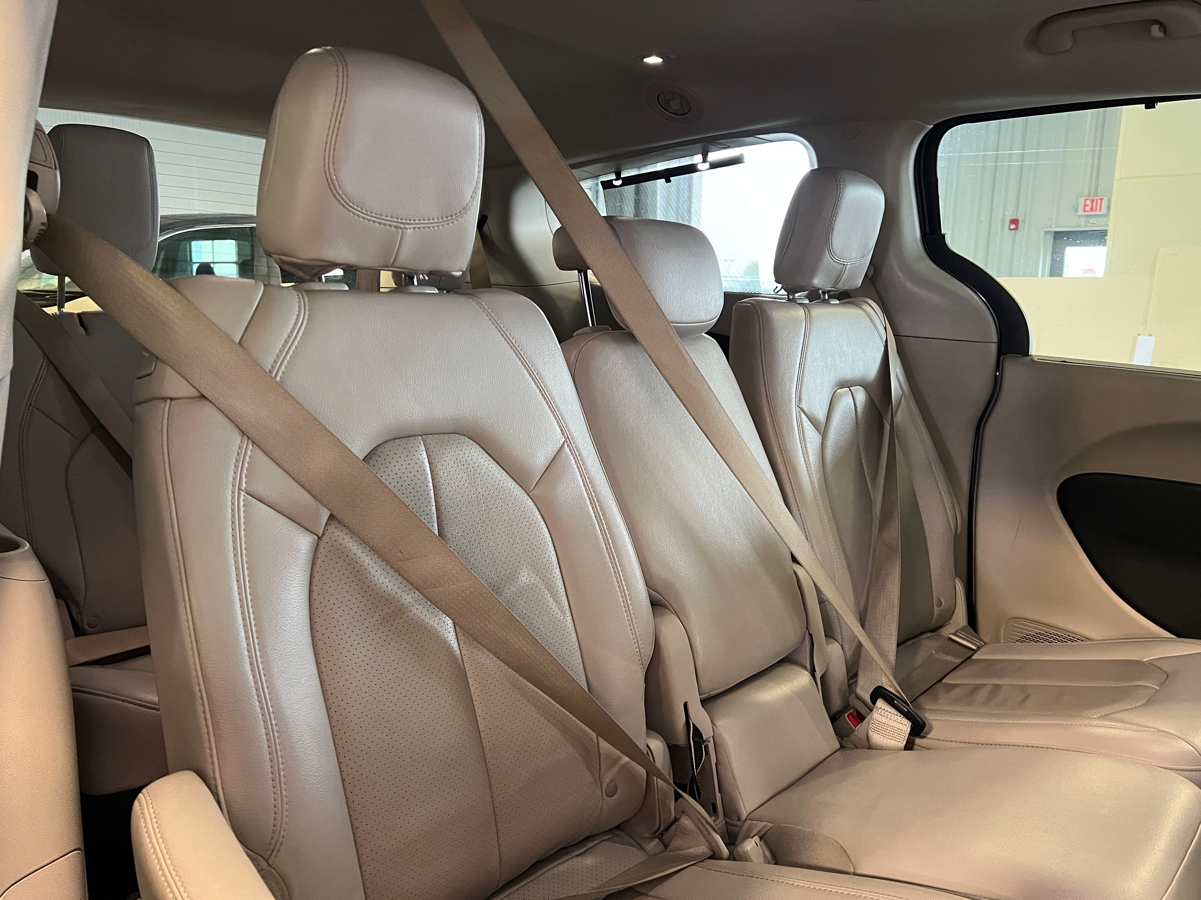 2021 Chrysler Pacifica Touring L 5