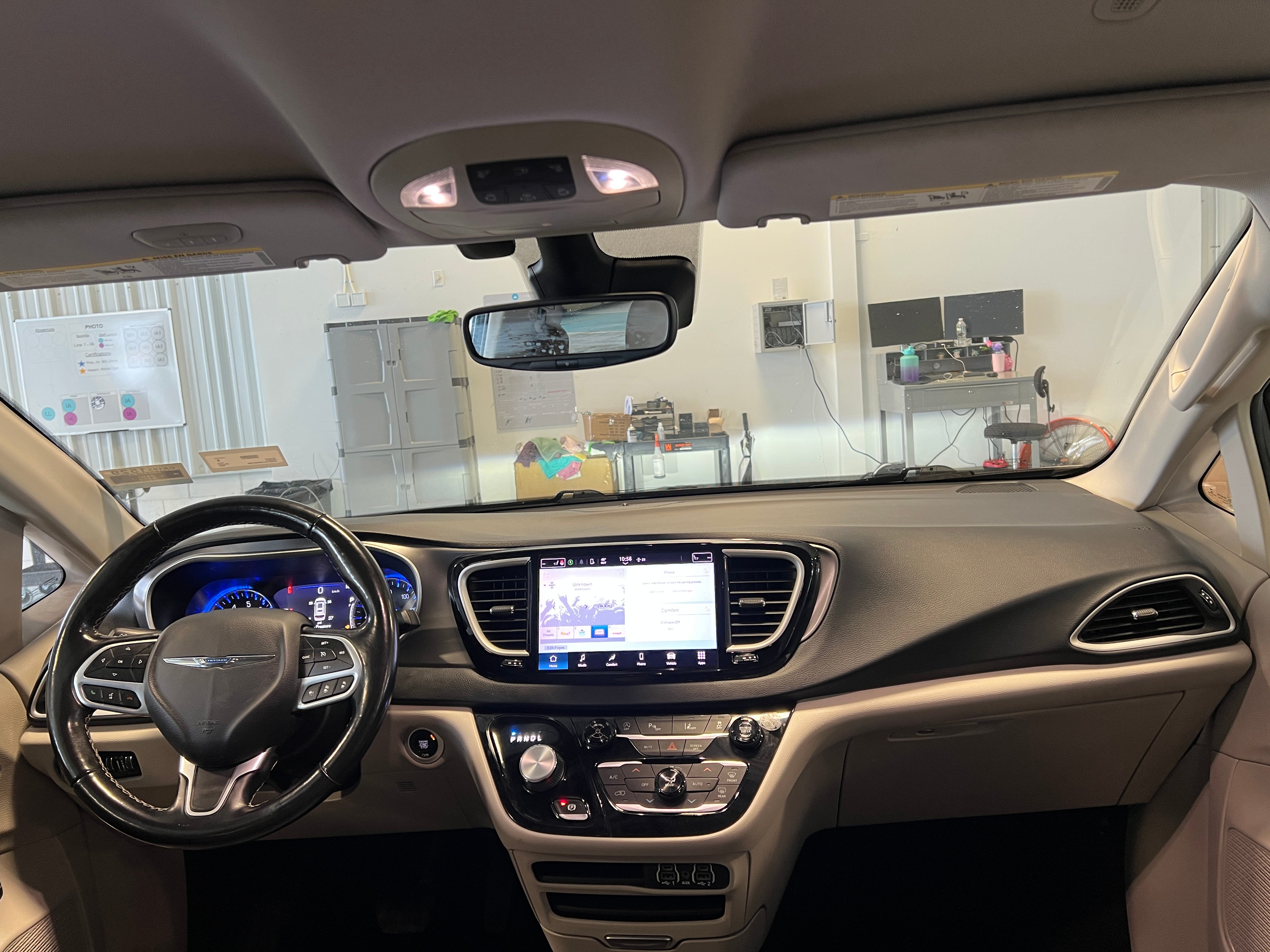 2021 Chrysler Pacifica Touring L 2