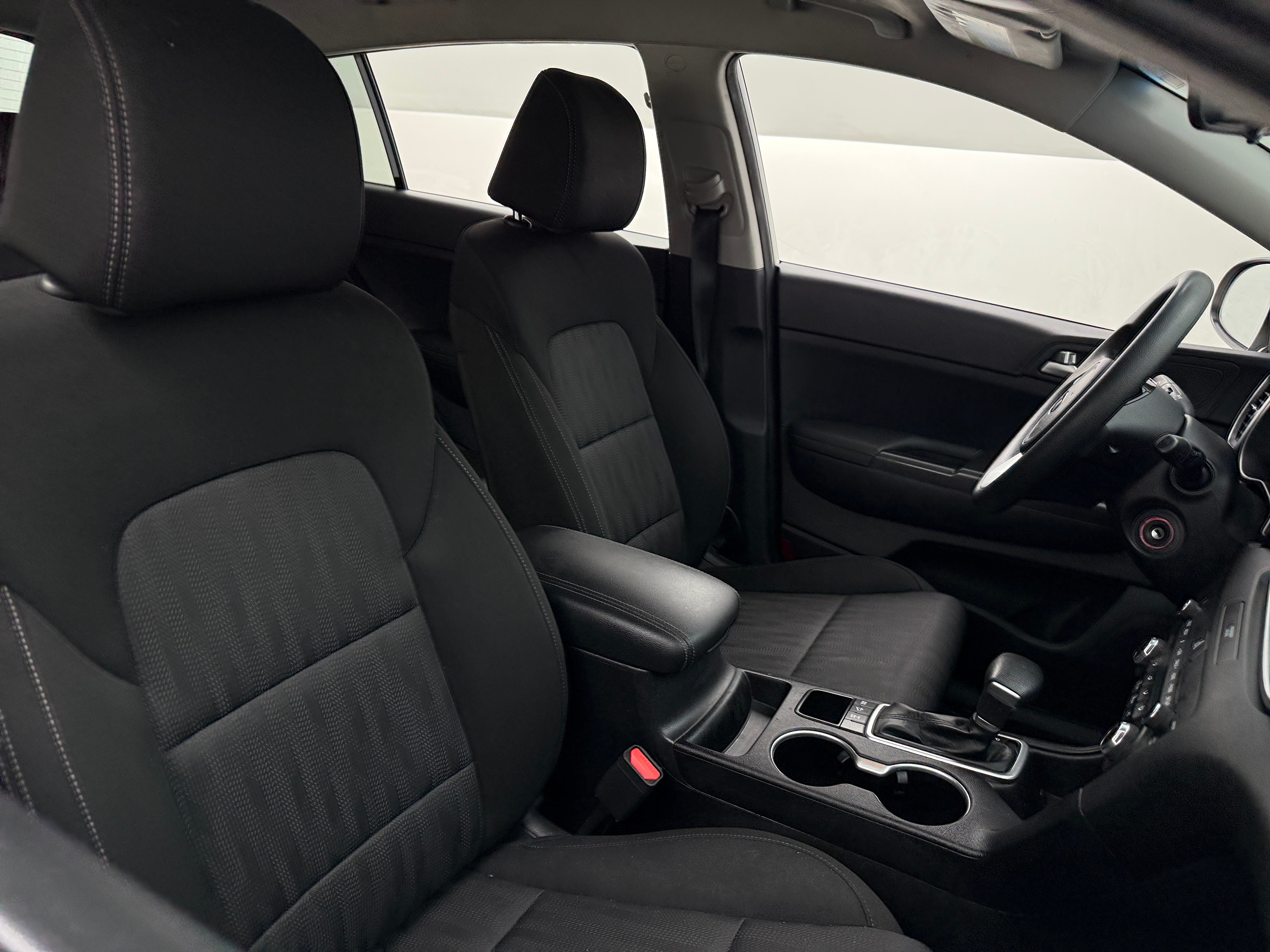 2022 Kia Sportage LX 2