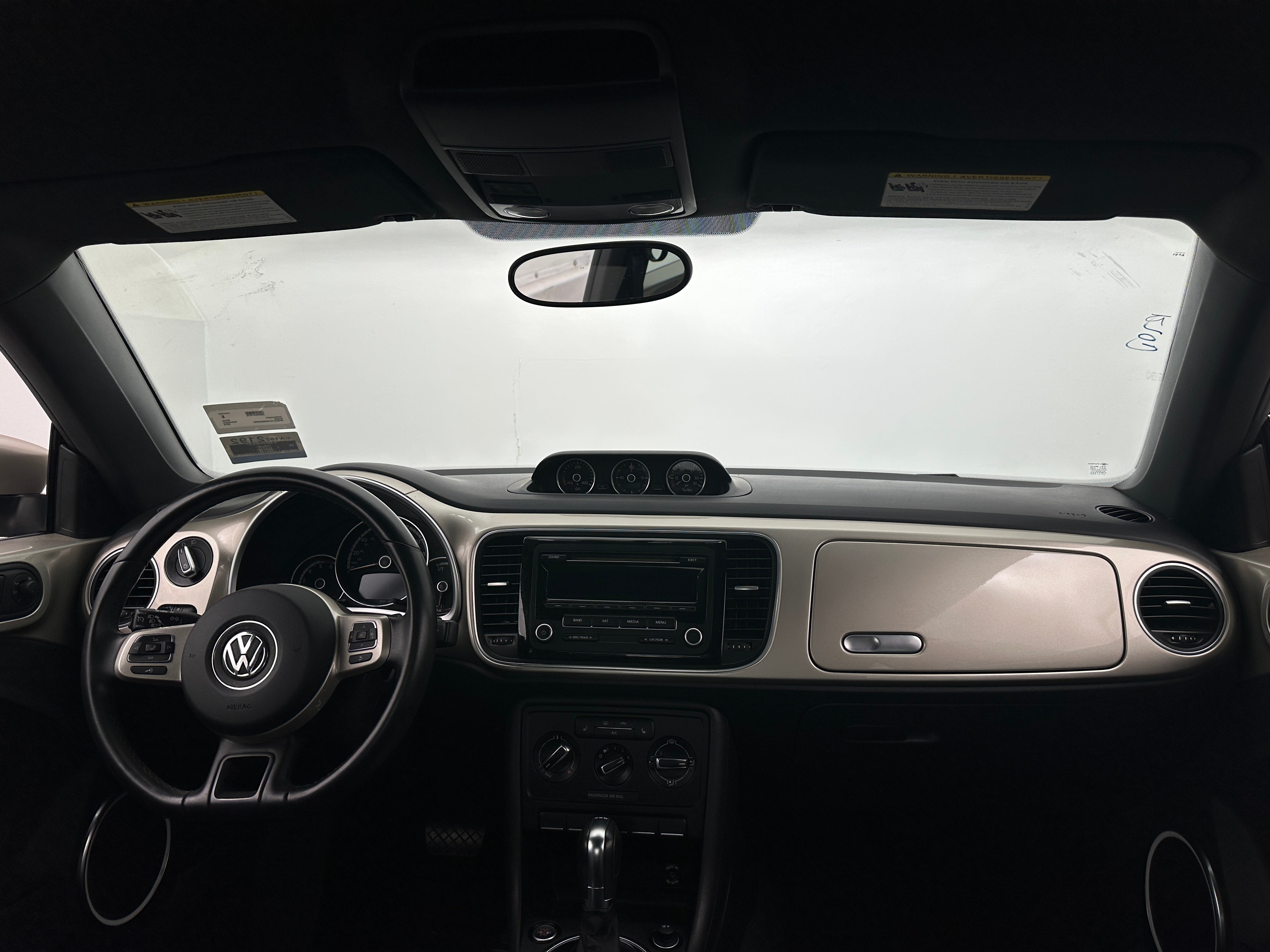 2013 Volkswagen Beetle  2