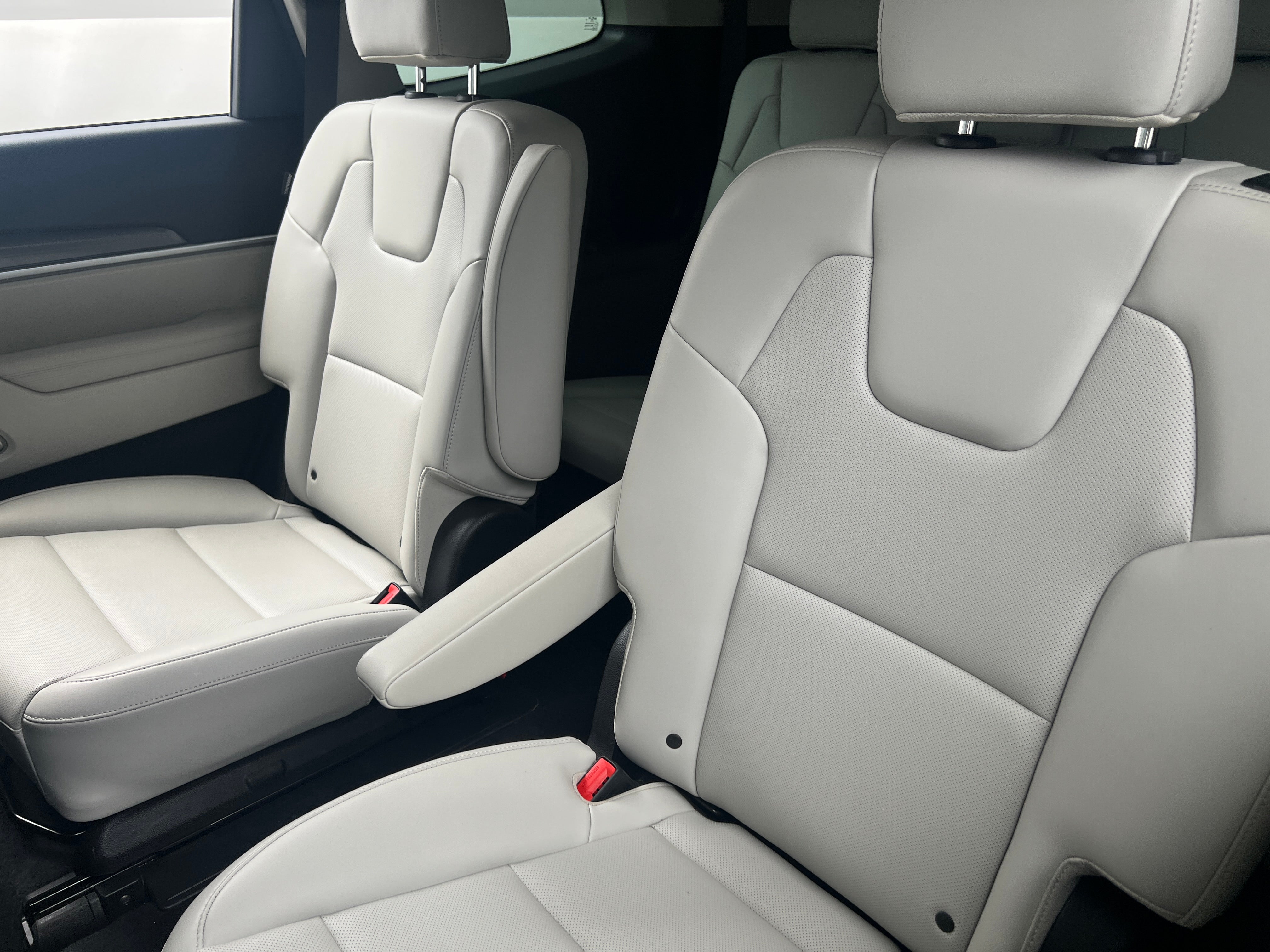 2023 Kia Telluride S 5