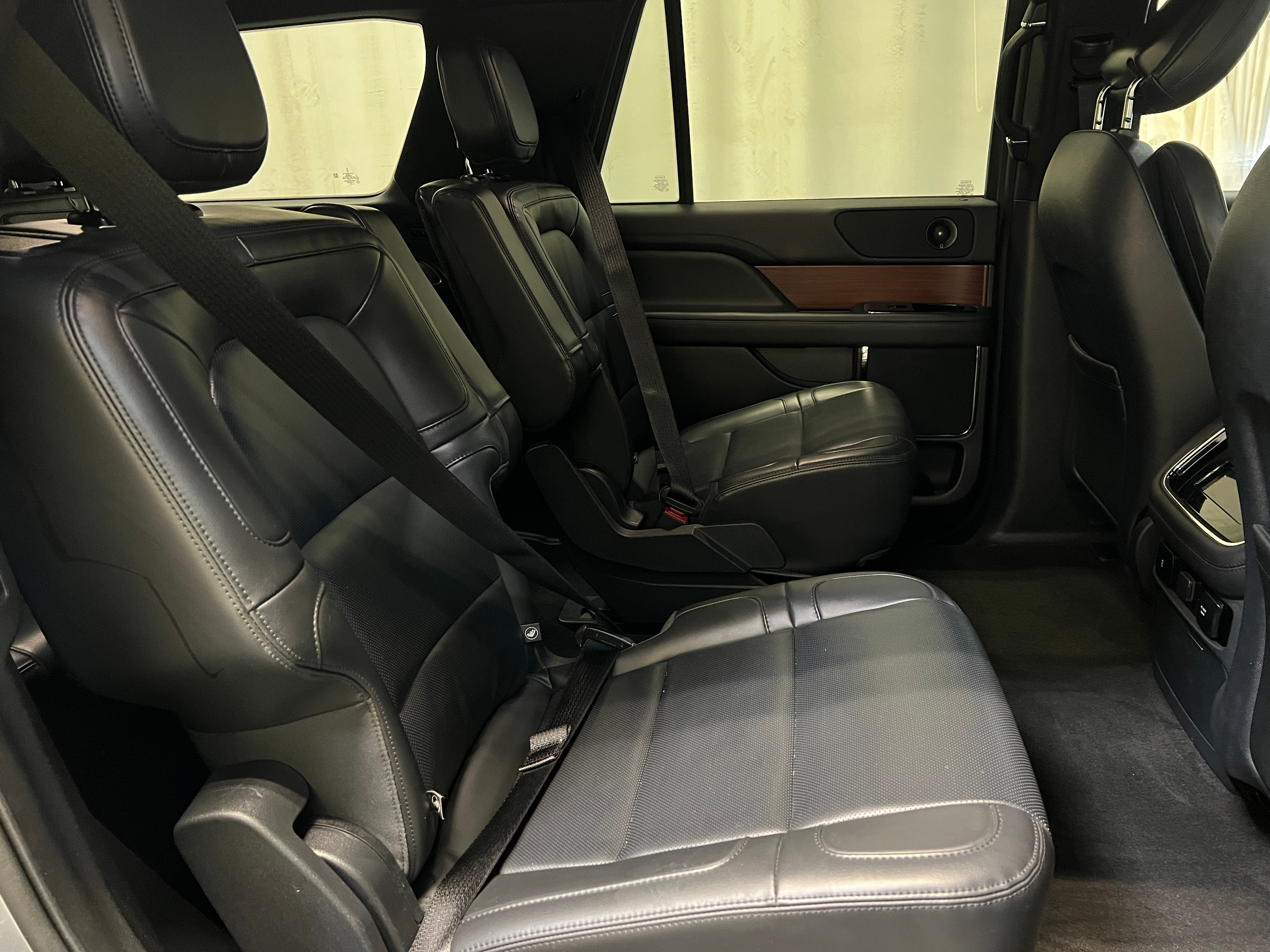 2023 Lincoln Navigator Standard 5