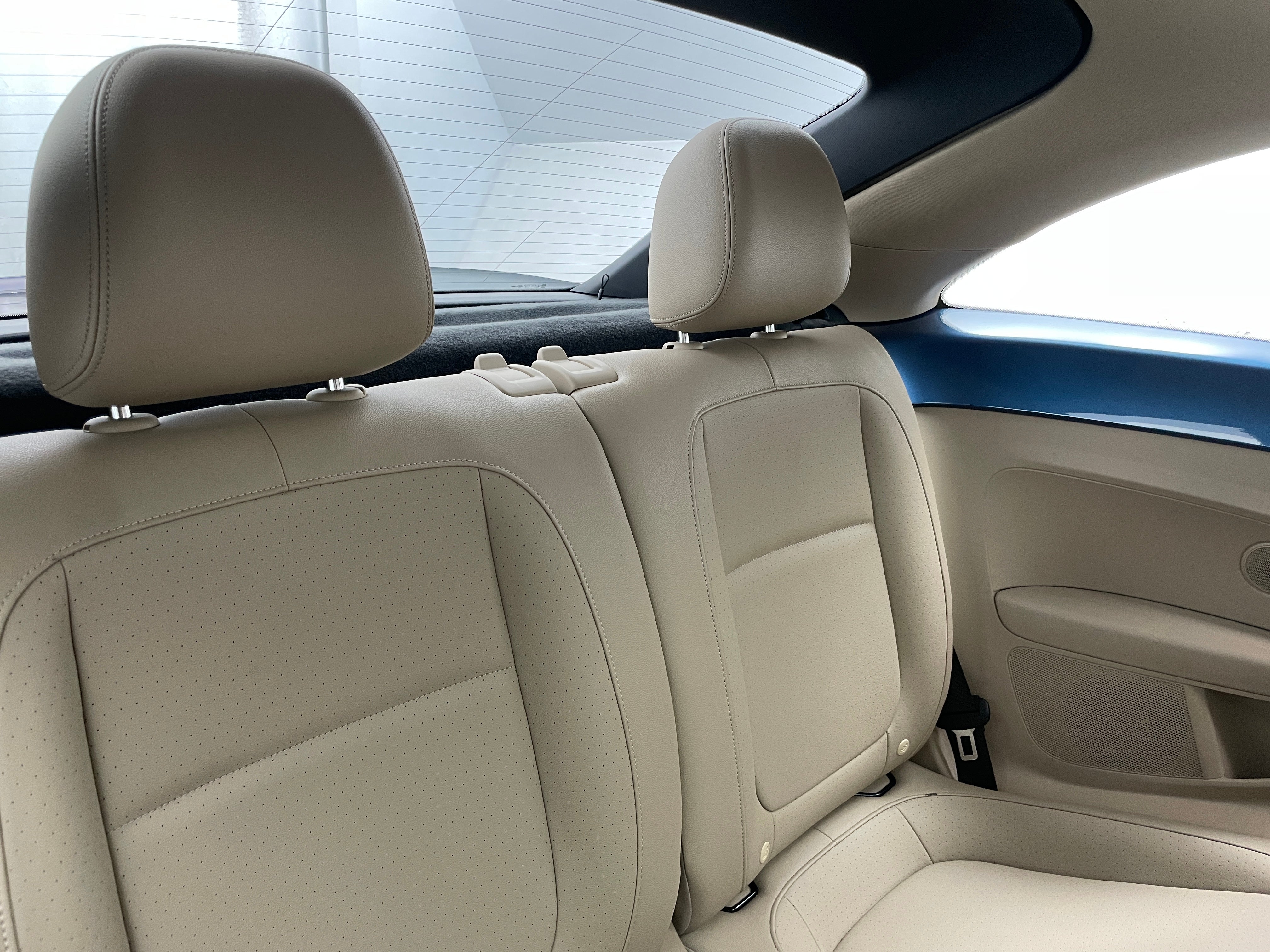 2019 Volkswagen Beetle SE 6