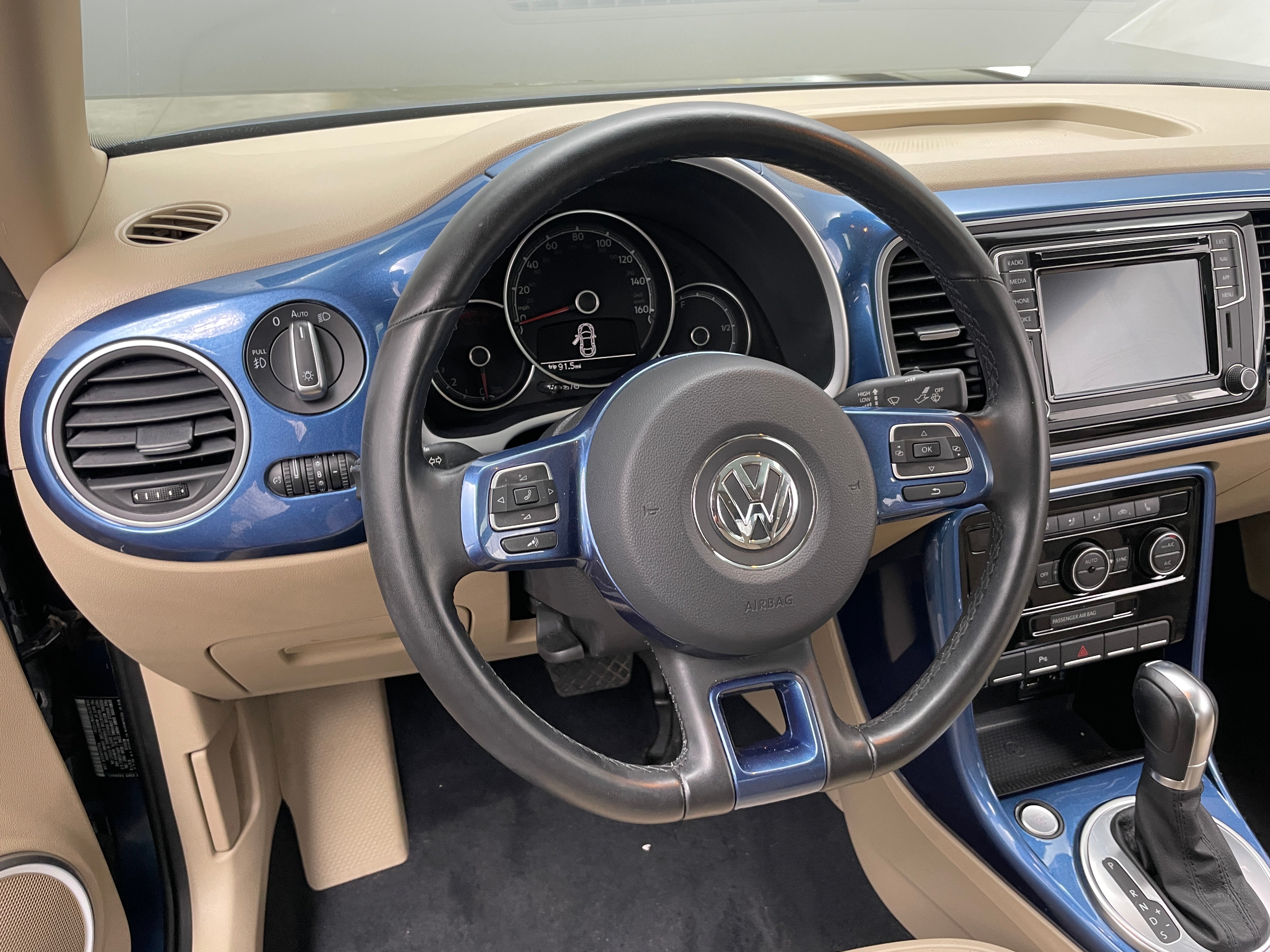 2019 Volkswagen Beetle SE 5
