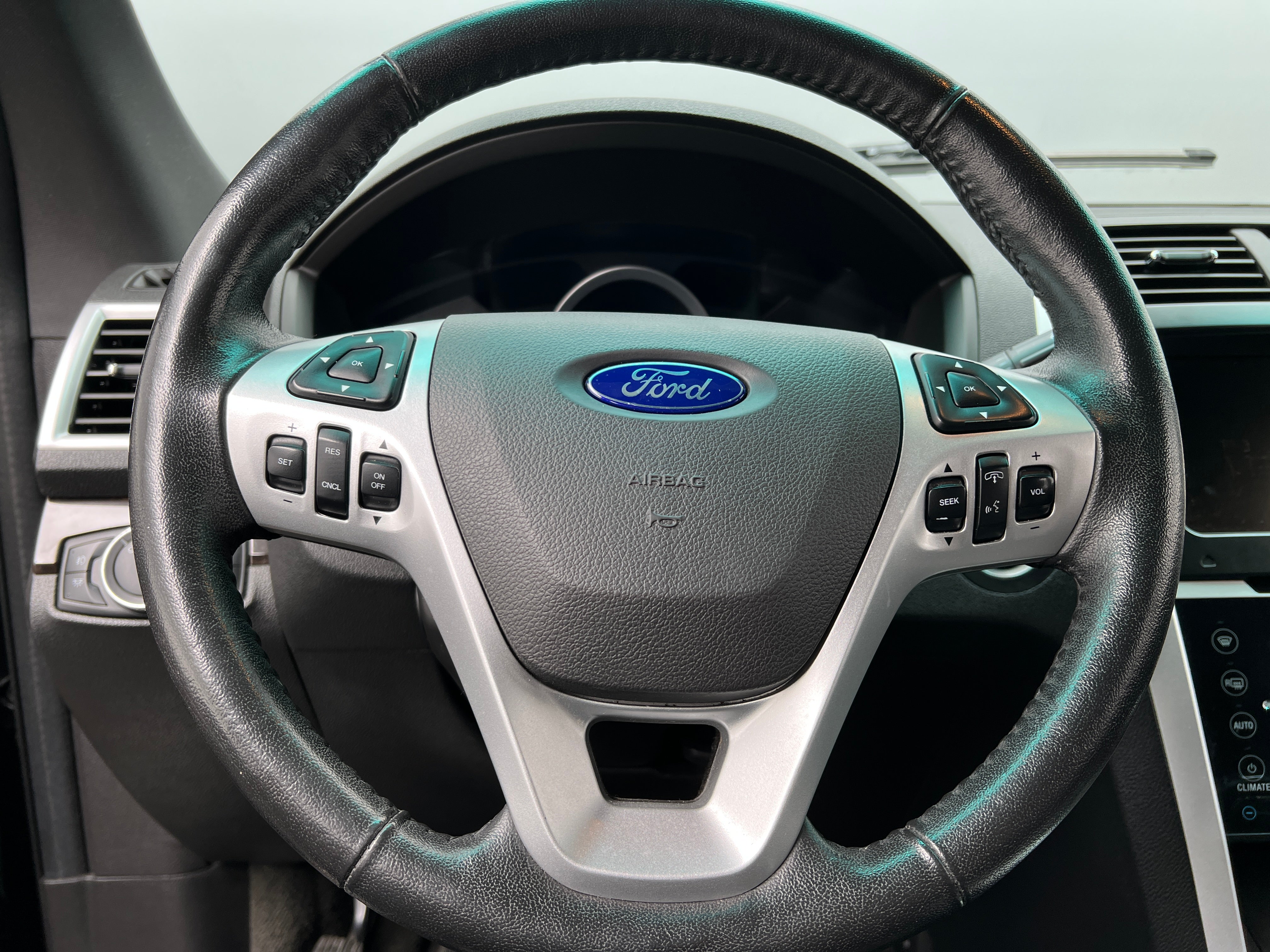 2015 Ford Explorer Limited 4