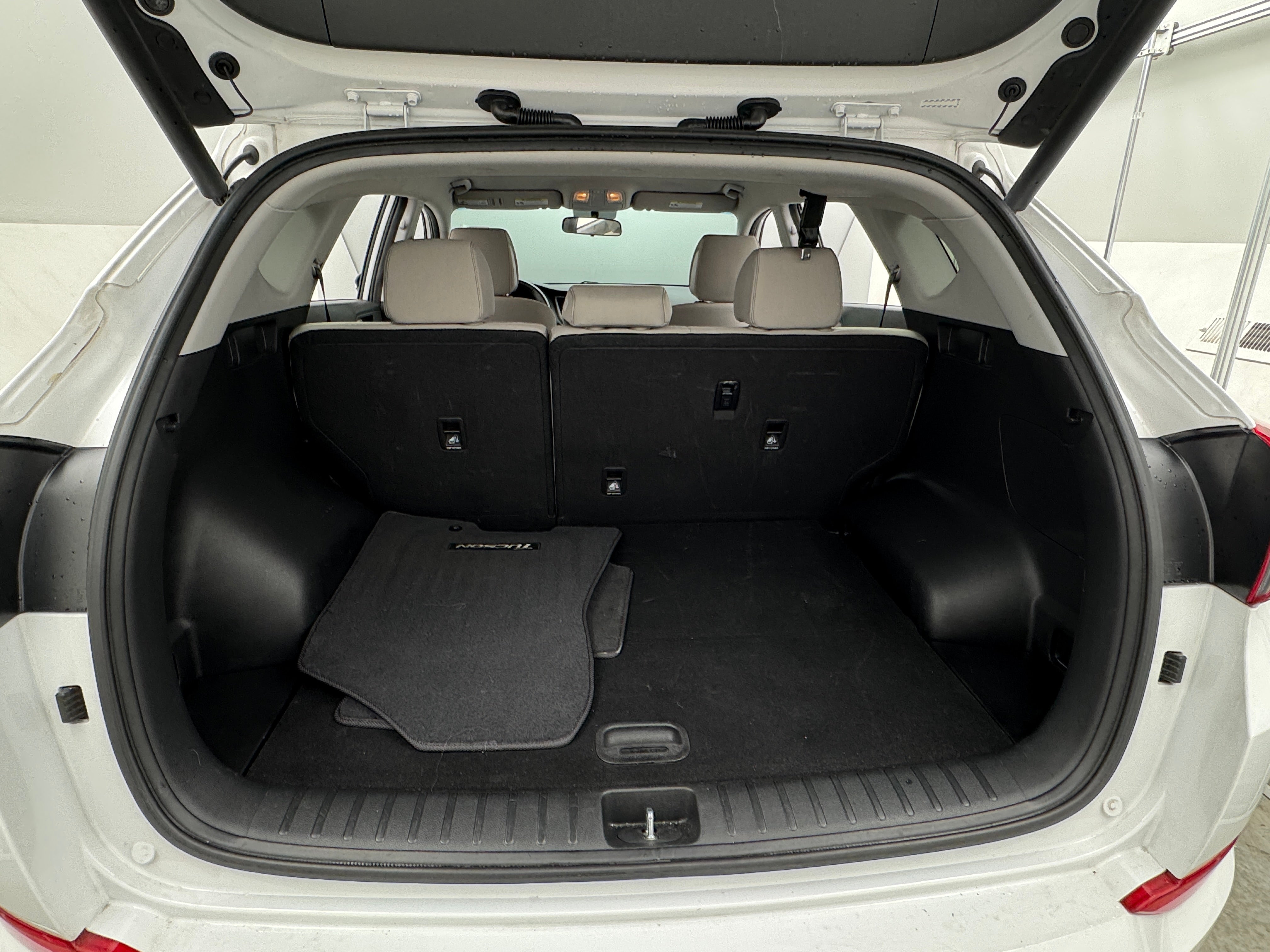 2017 Hyundai Tucson Sport 7