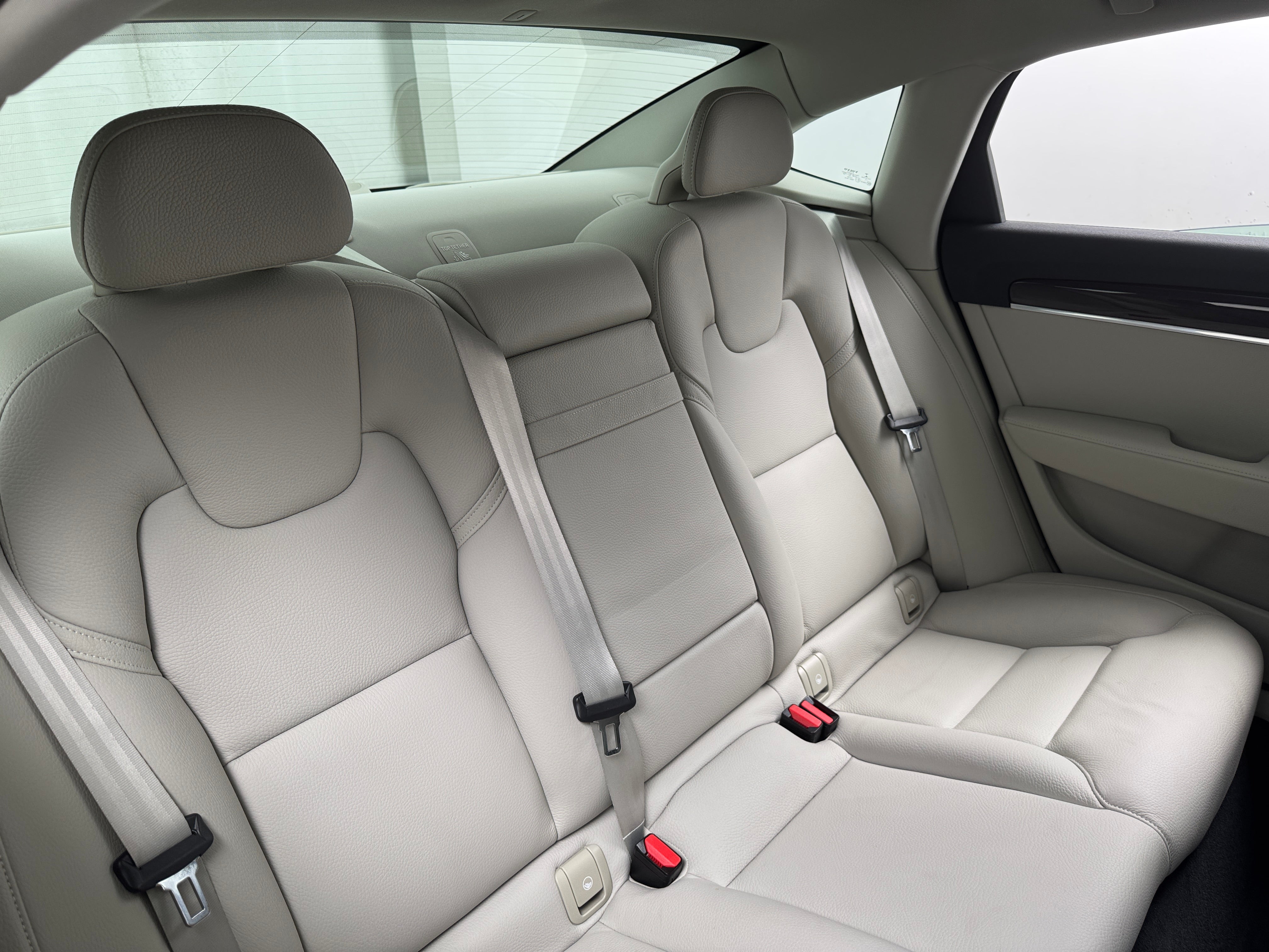2018 Volvo S90 T5 Momentum 5
