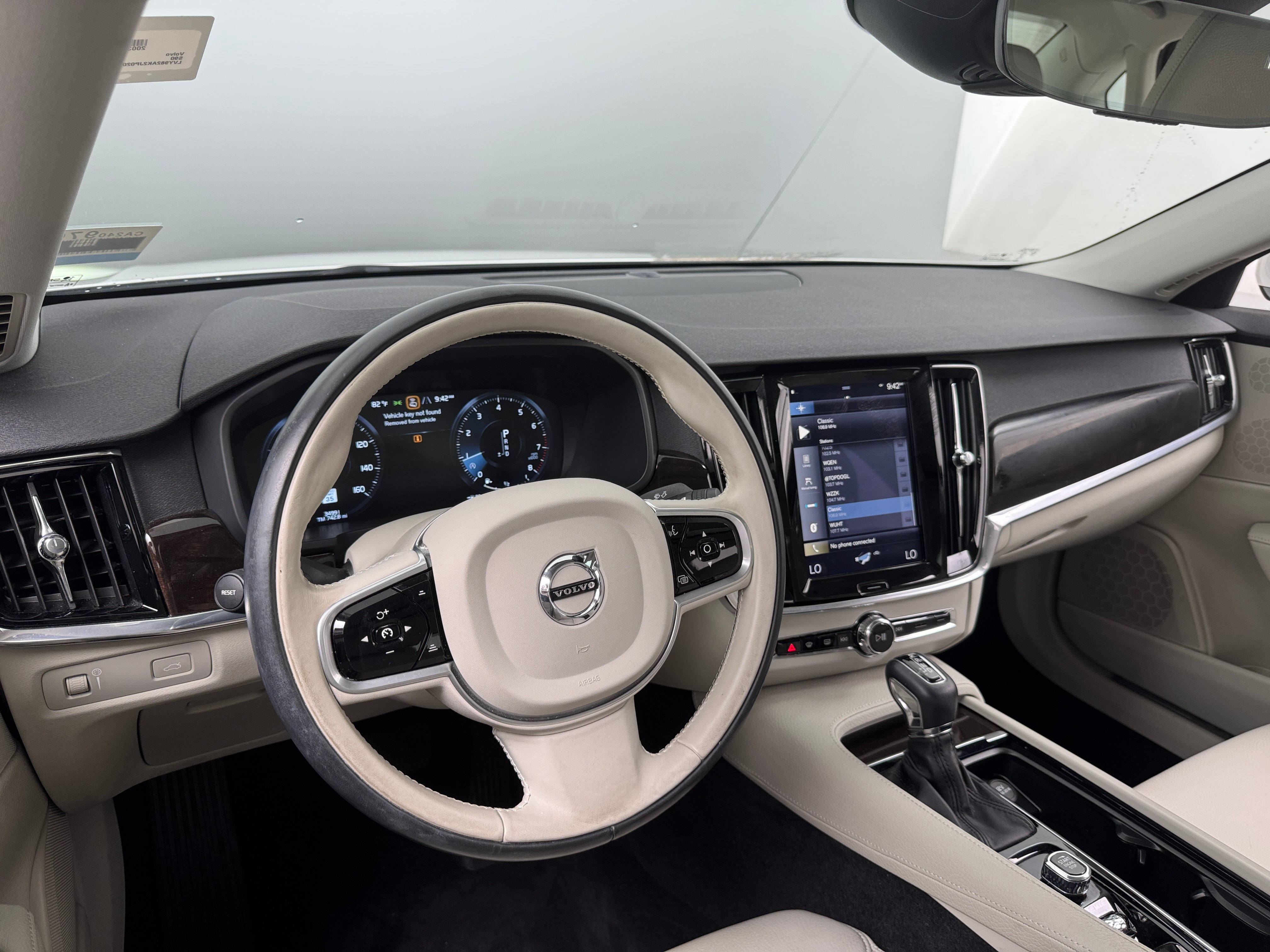 2018 Volvo S90 T5 Momentum 2