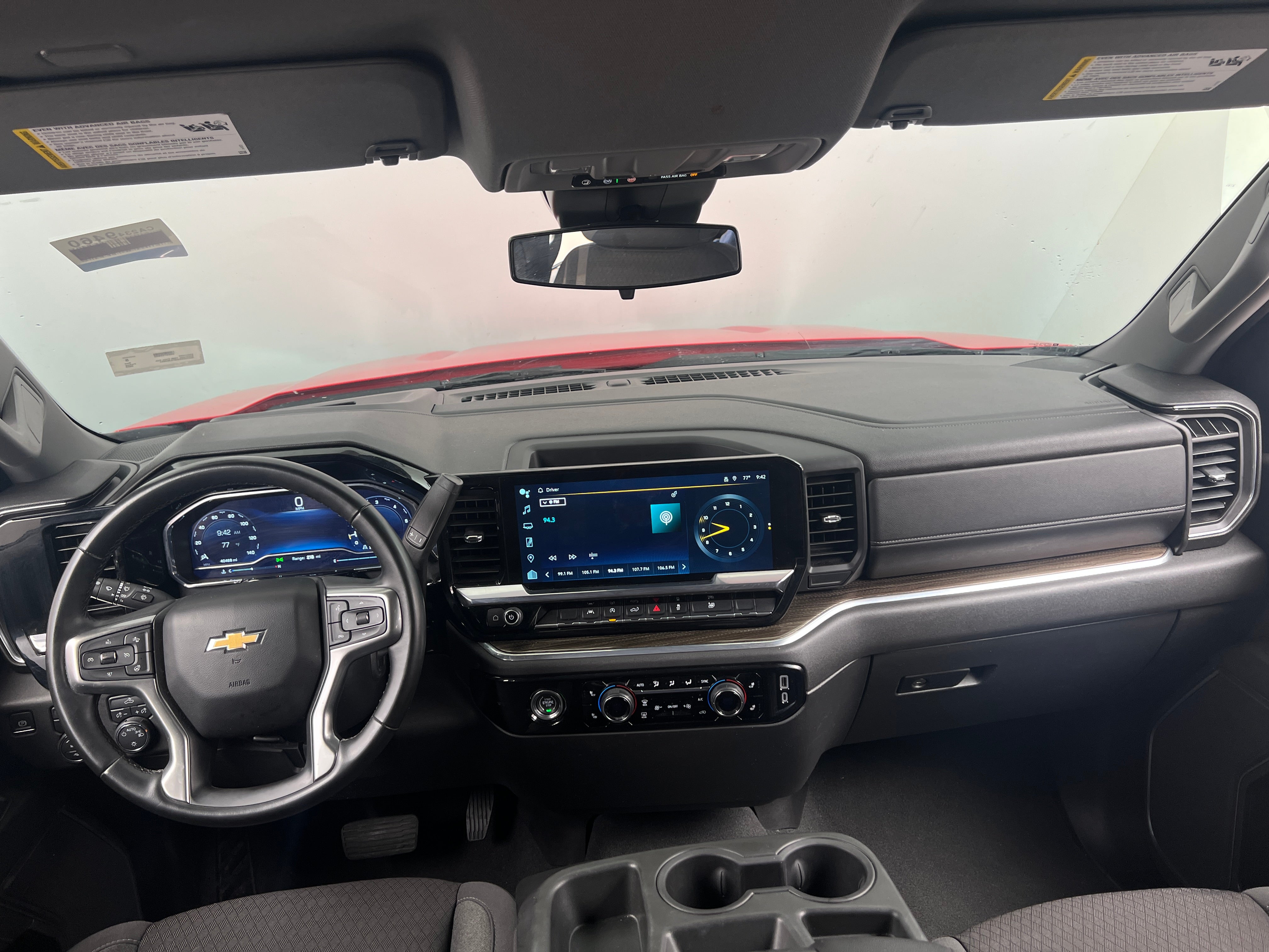2023 Chevrolet Silverado 1500 LT 3