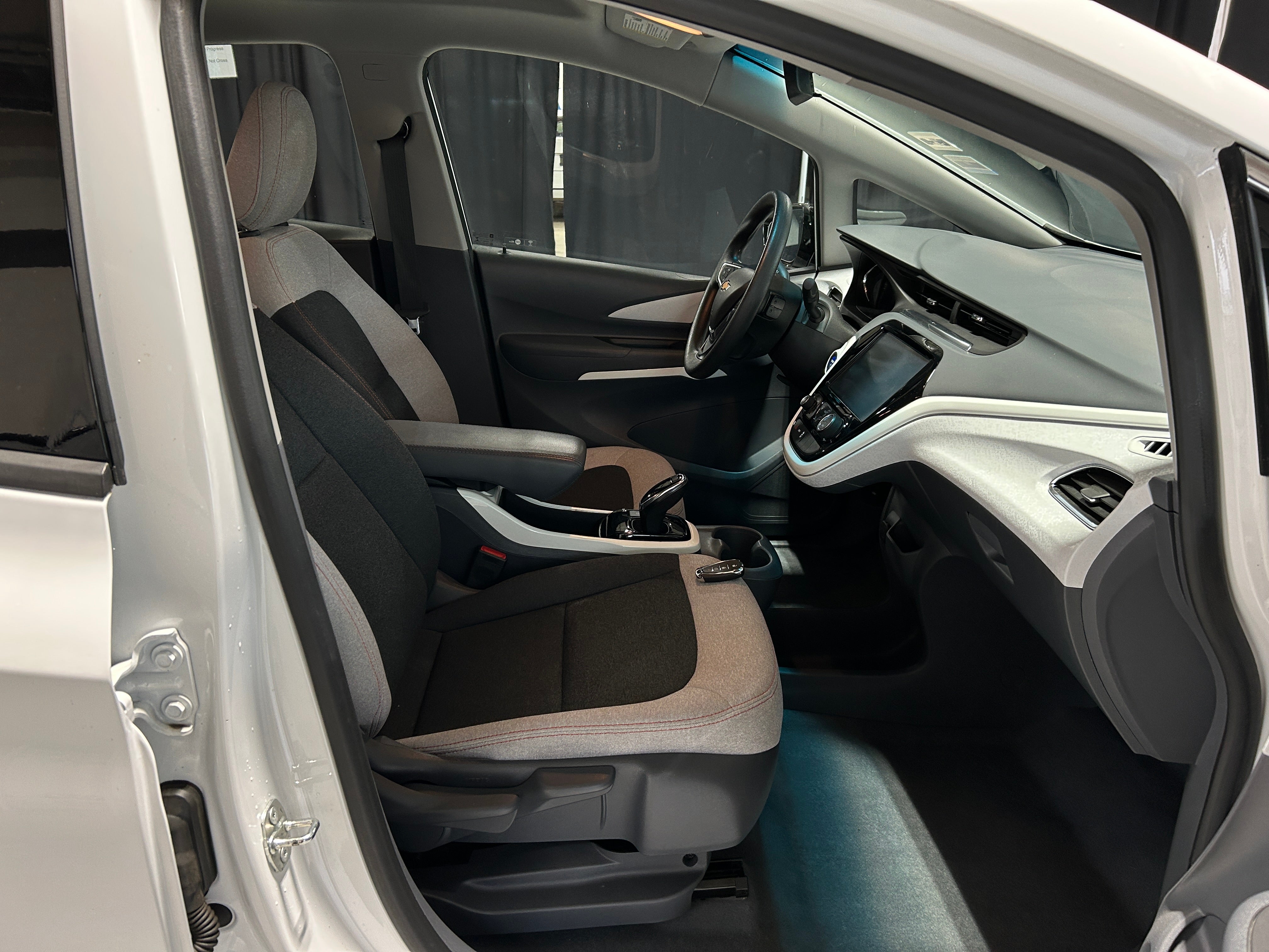 2018 Chevrolet Bolt EV LT 2
