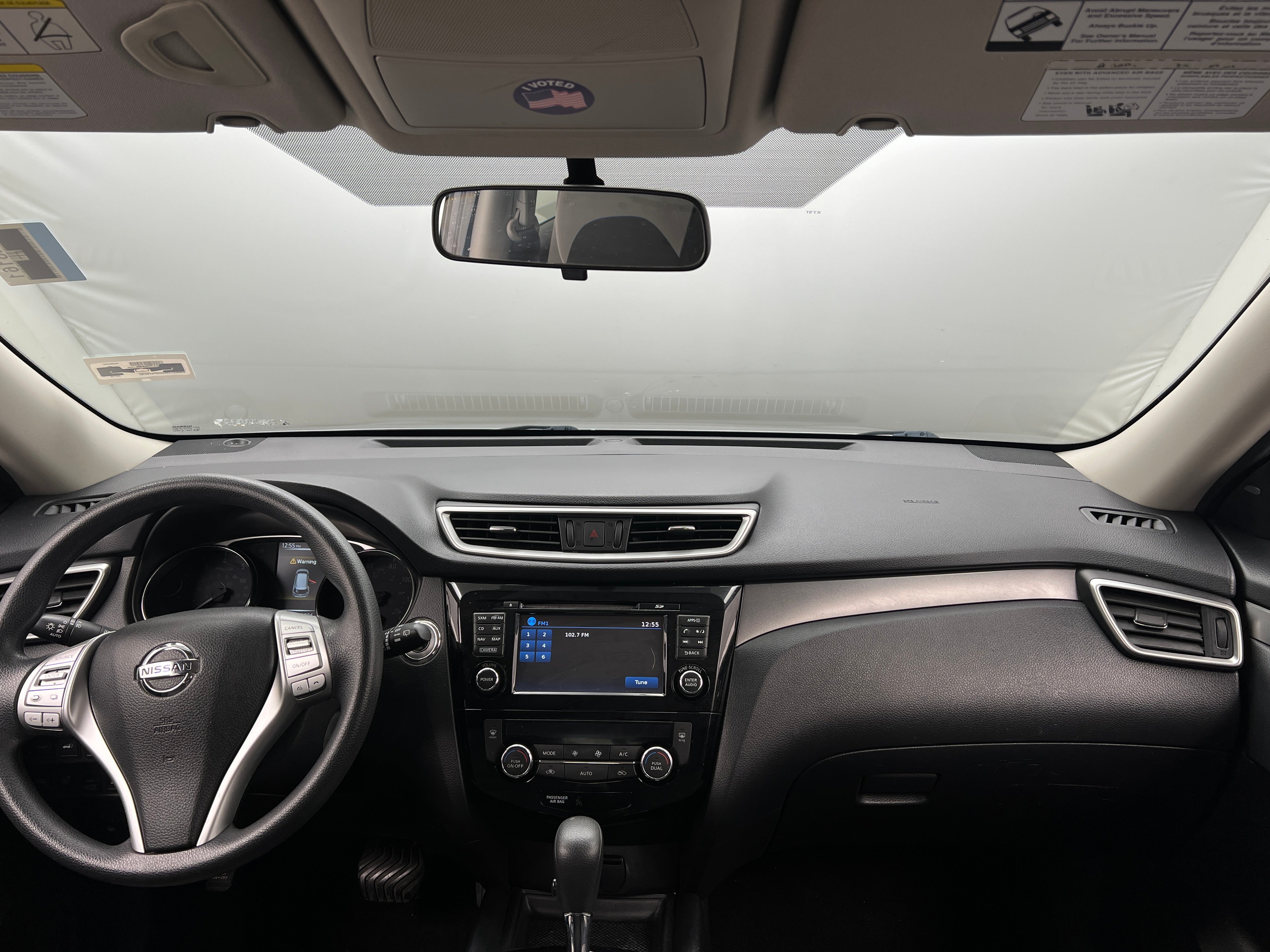 2016 Nissan Rogue SV 3