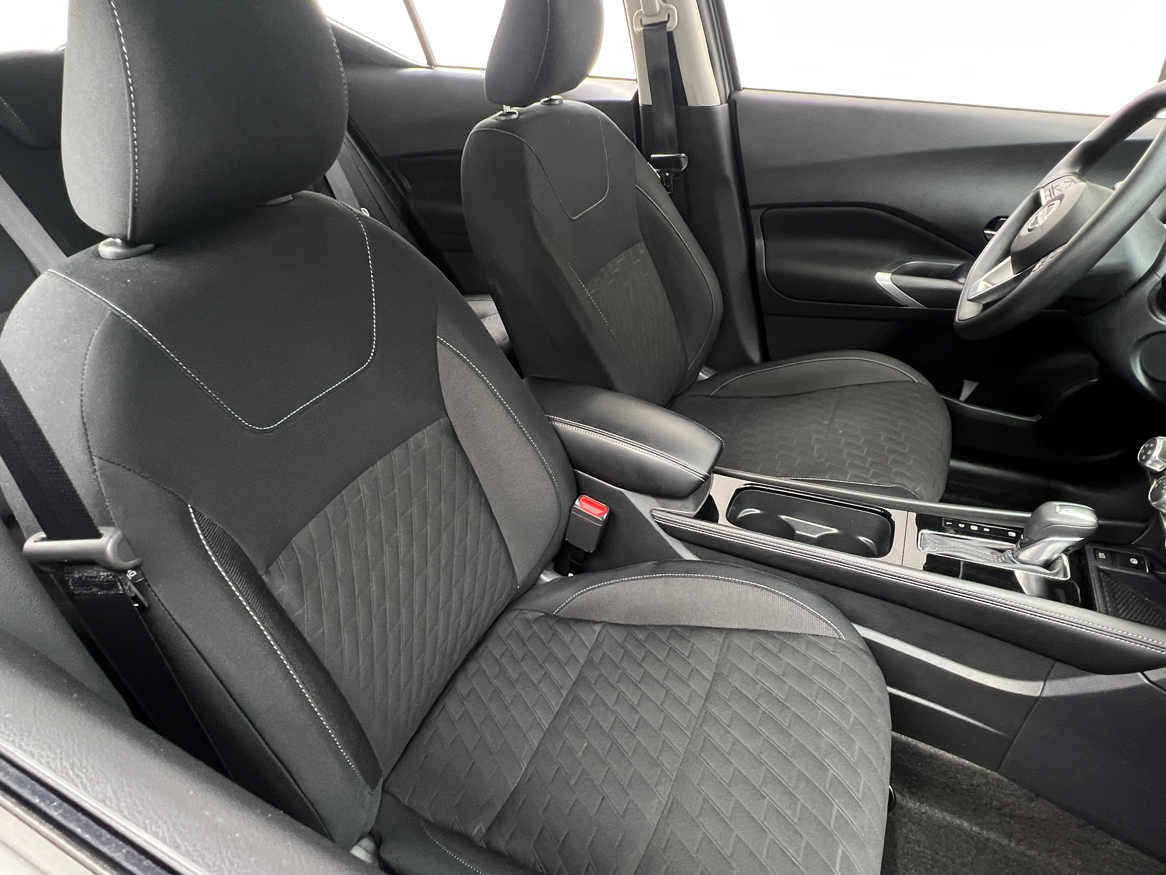 2024 Nissan Kicks SV 2