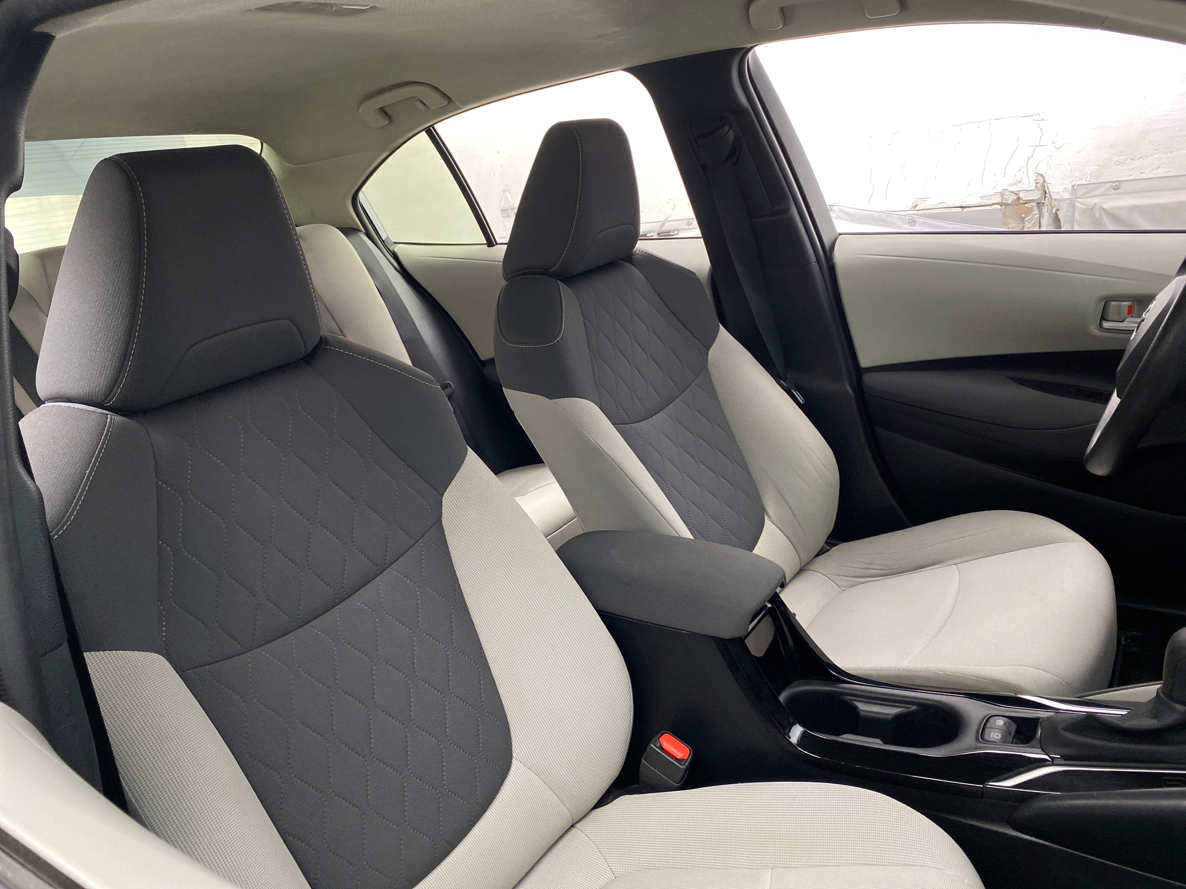2020 Toyota Corolla LE 2