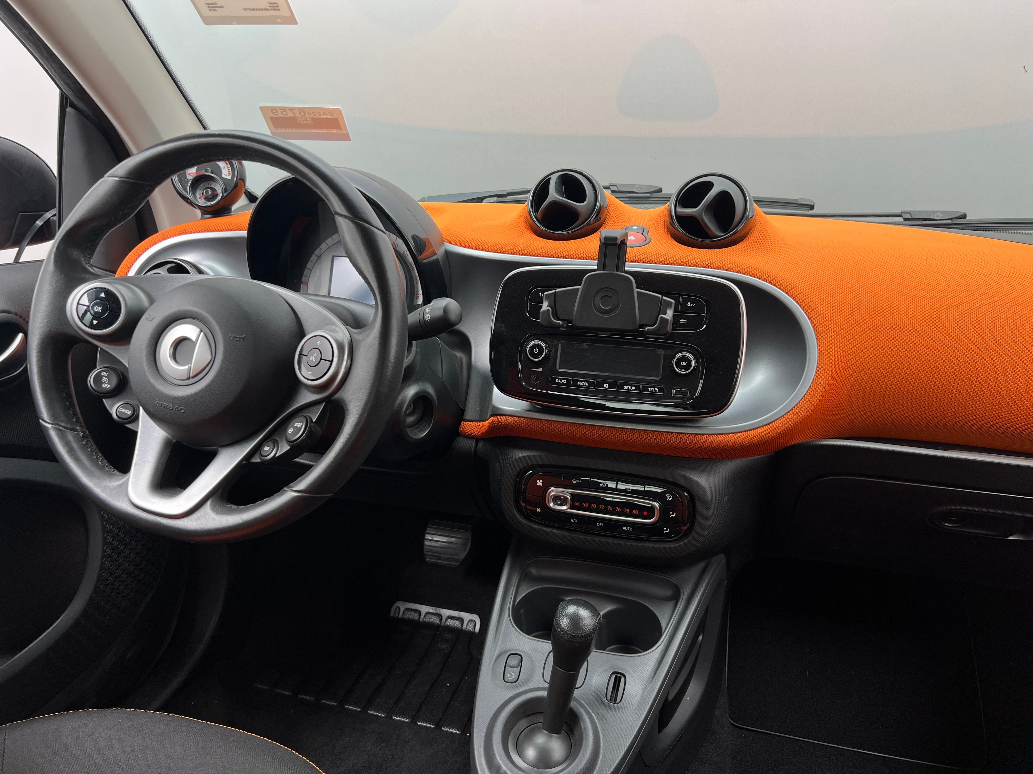 2016 smart fortwo Passion 3