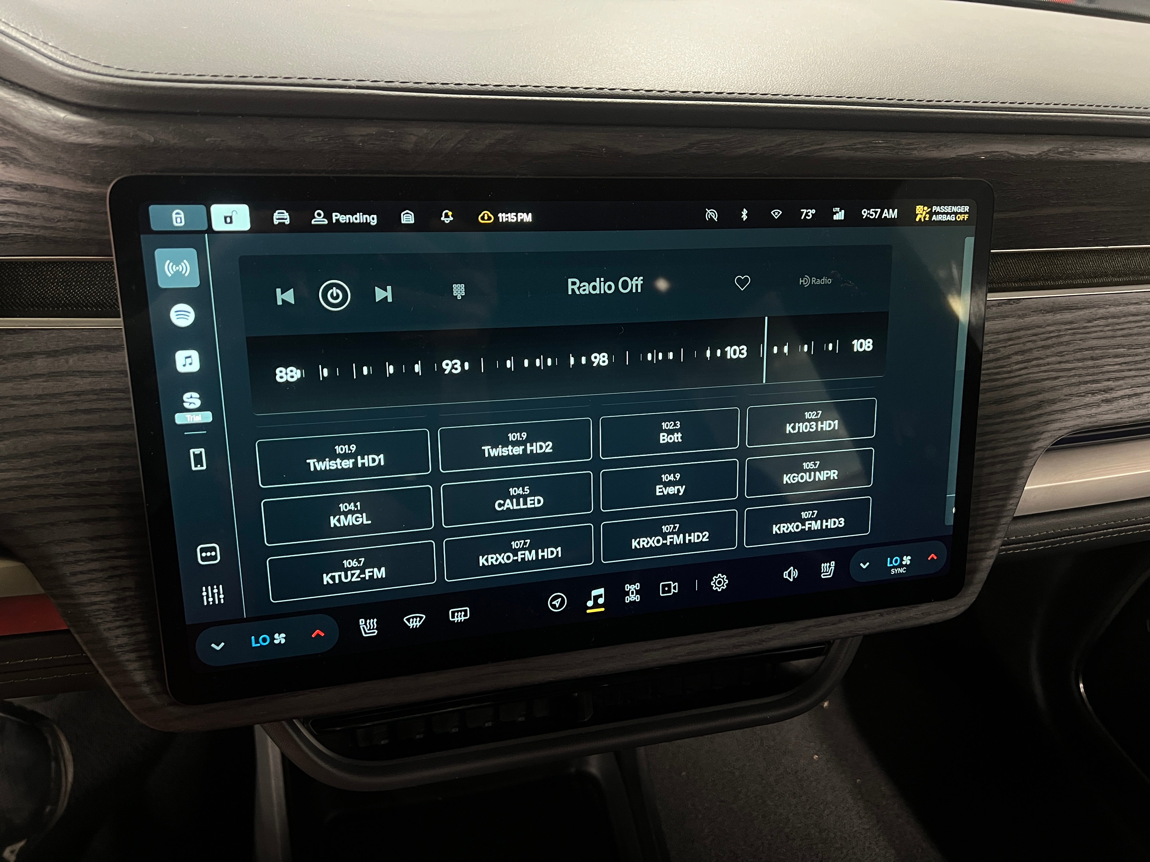 2023 Rivian R1S Adventure 3