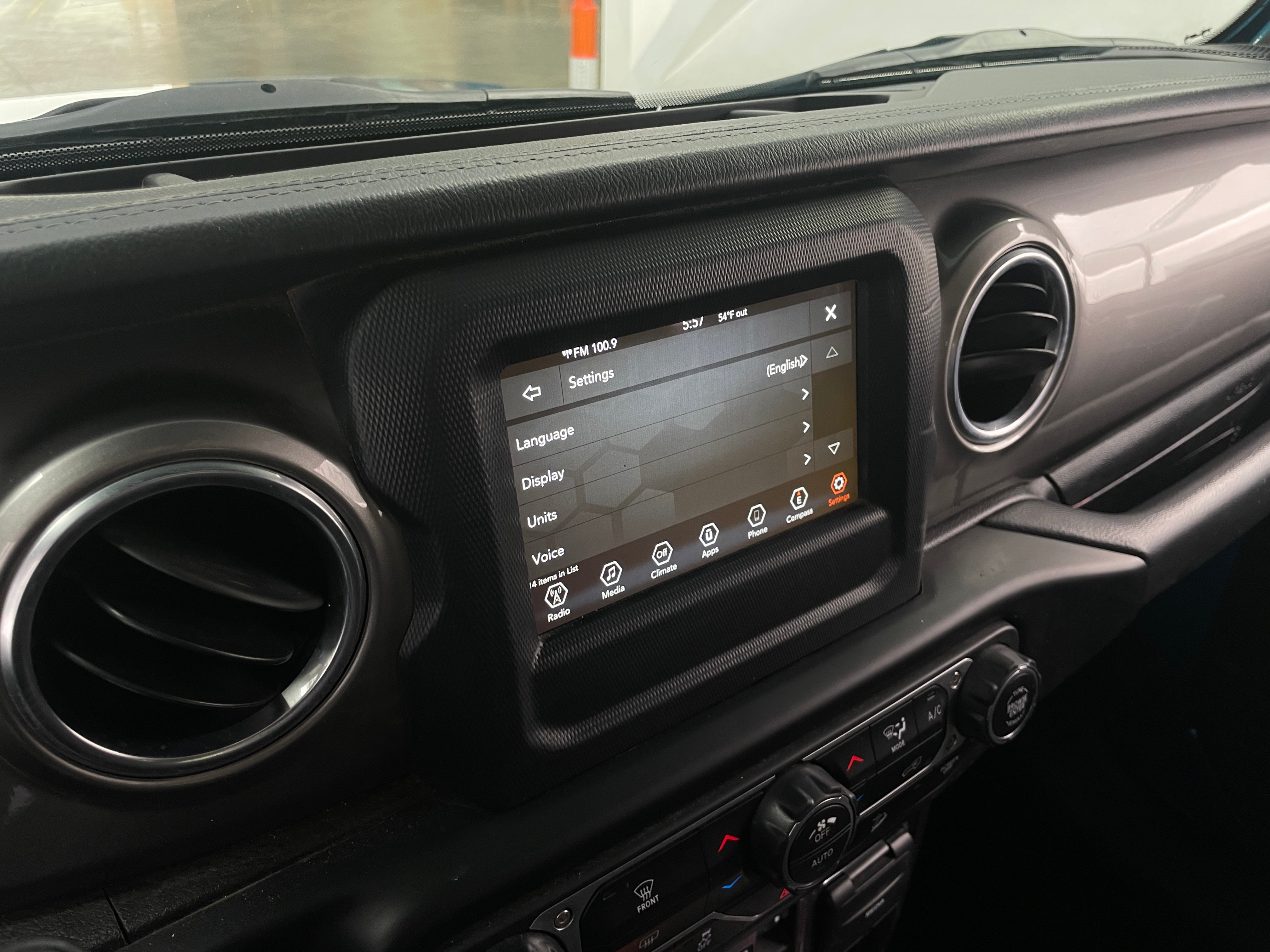 2020 Jeep Wrangler Unlimited Sahara 4