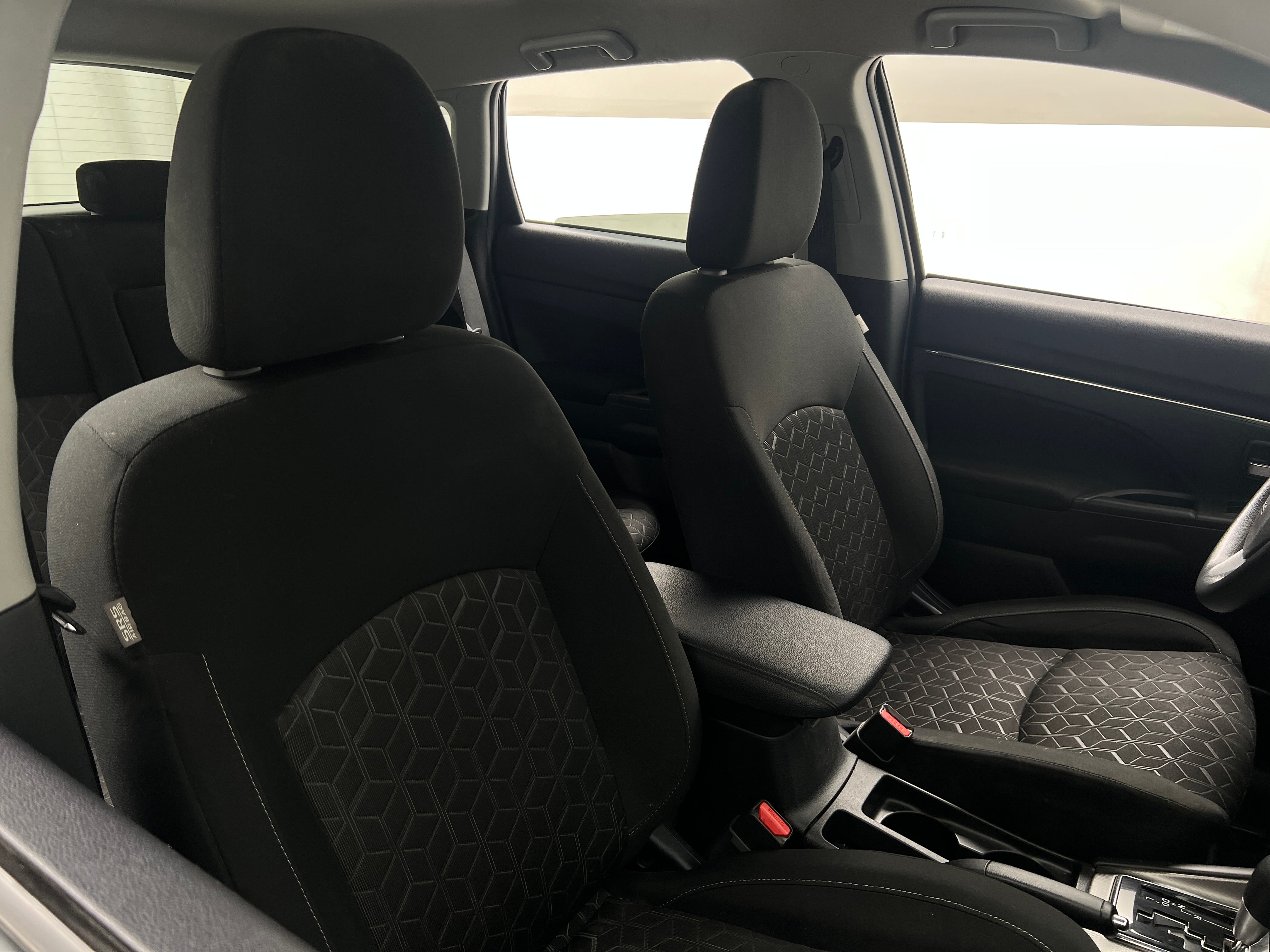2024 Mitsubishi Outlander Sport ES 2