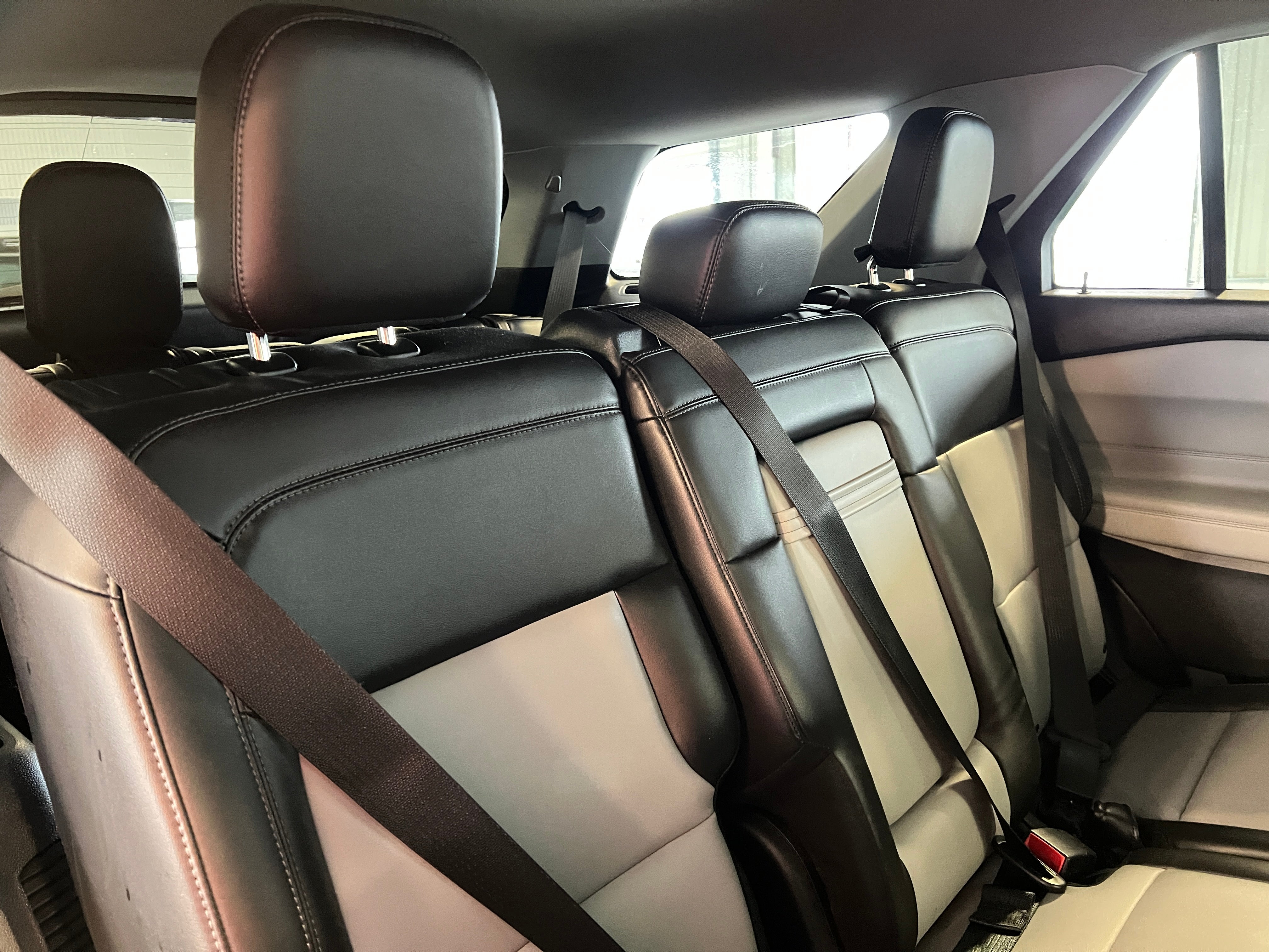 2022 Ford Explorer XLT 6