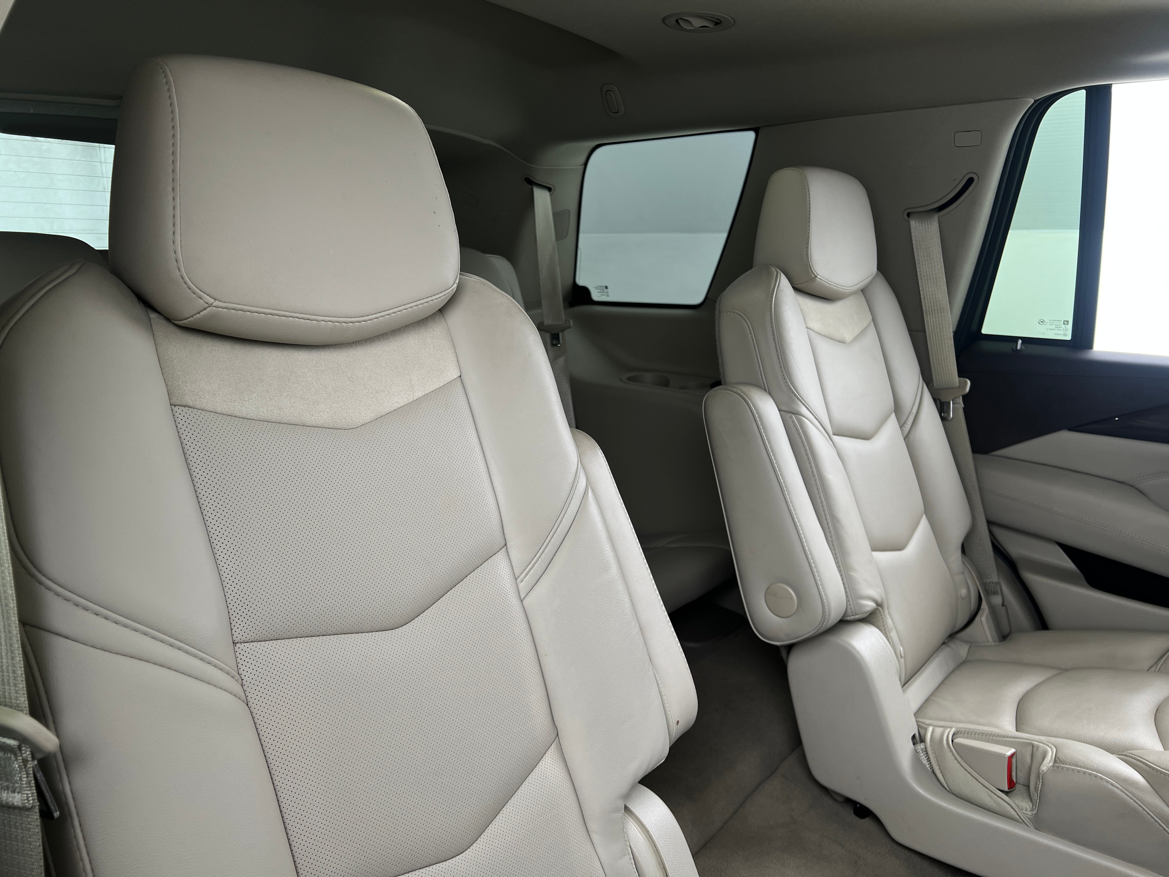 2017 Cadillac Escalade Luxury 5