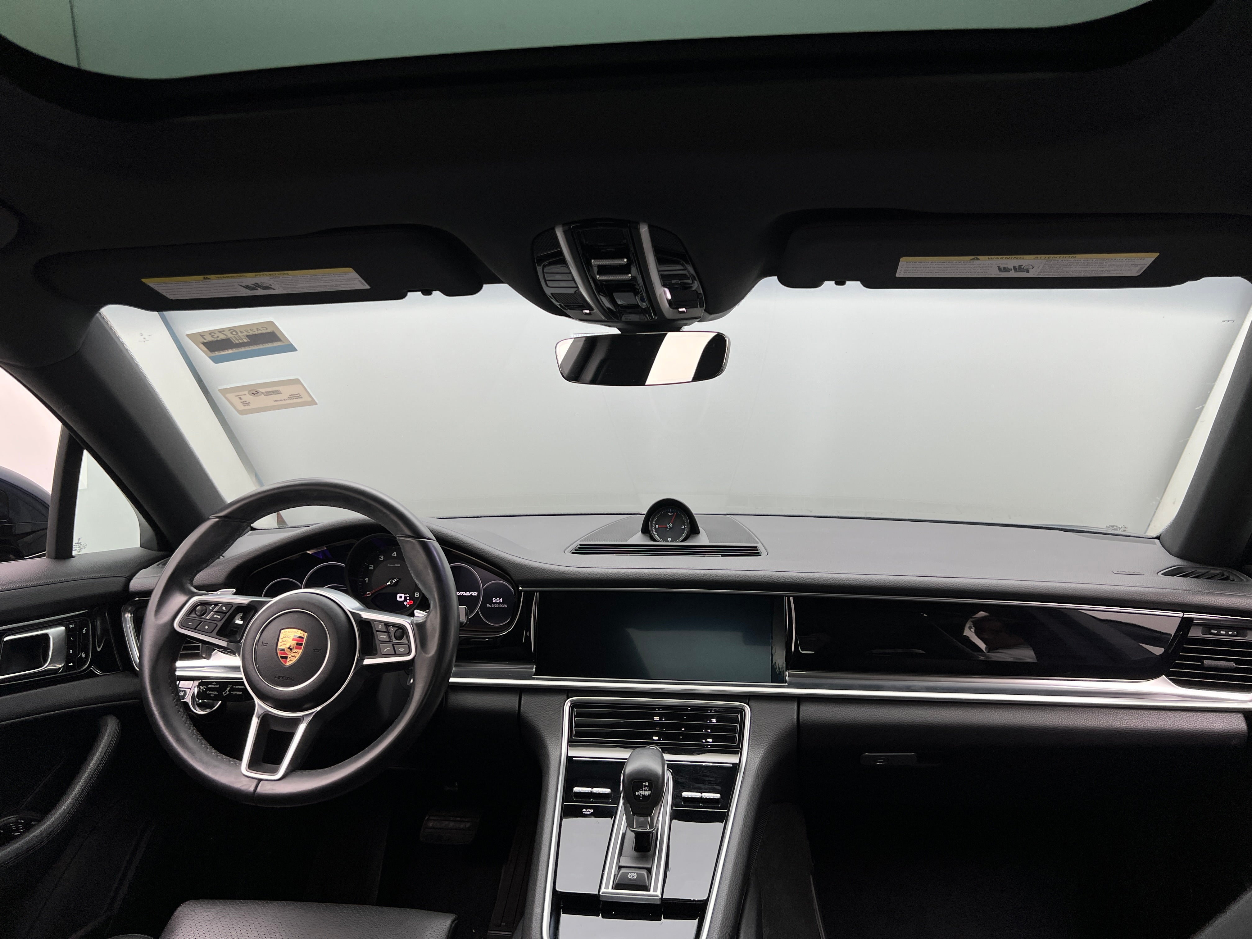 2018 Porsche Panamera Base 2