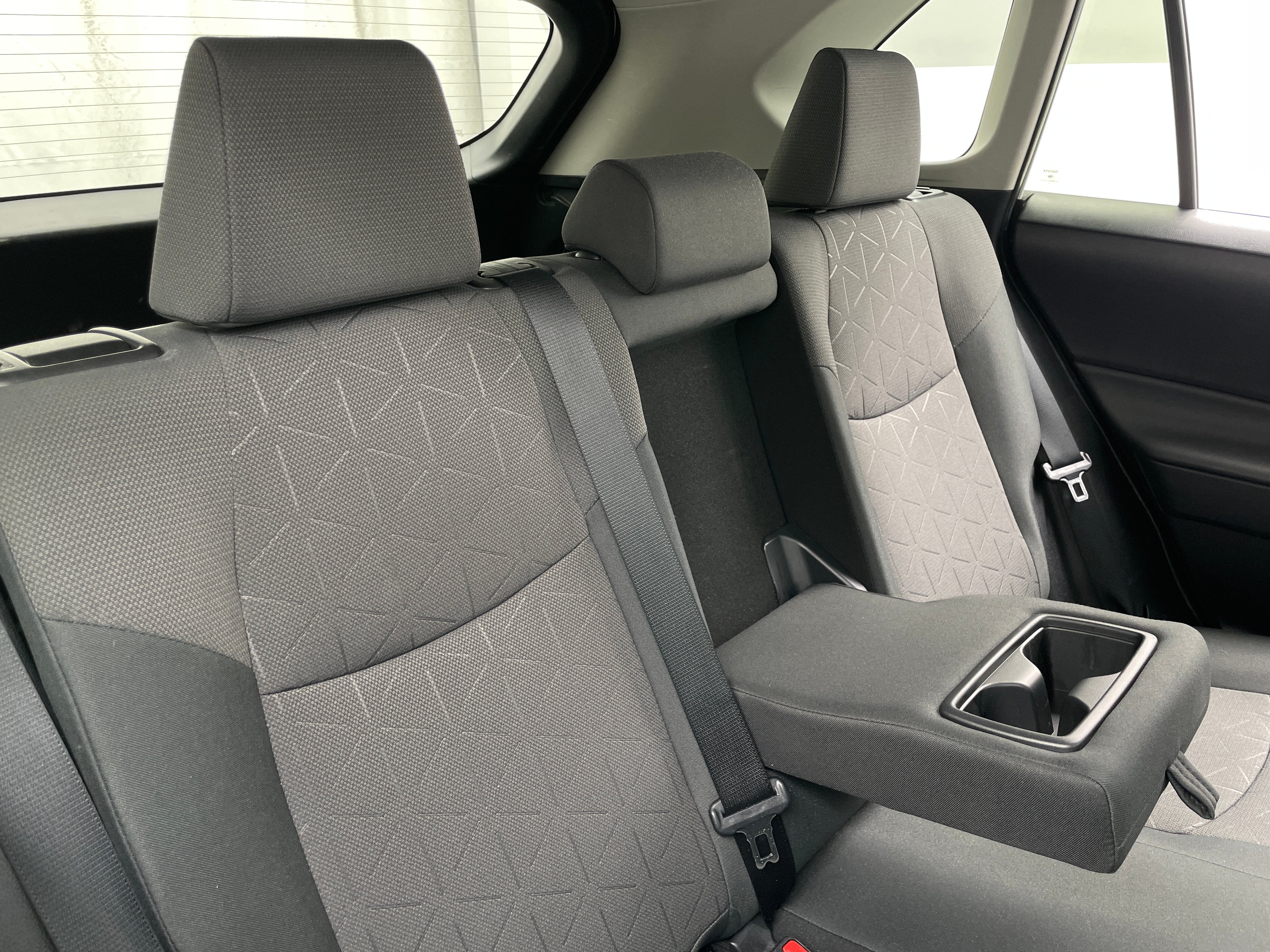 2019 Toyota RAV4 XLE 6