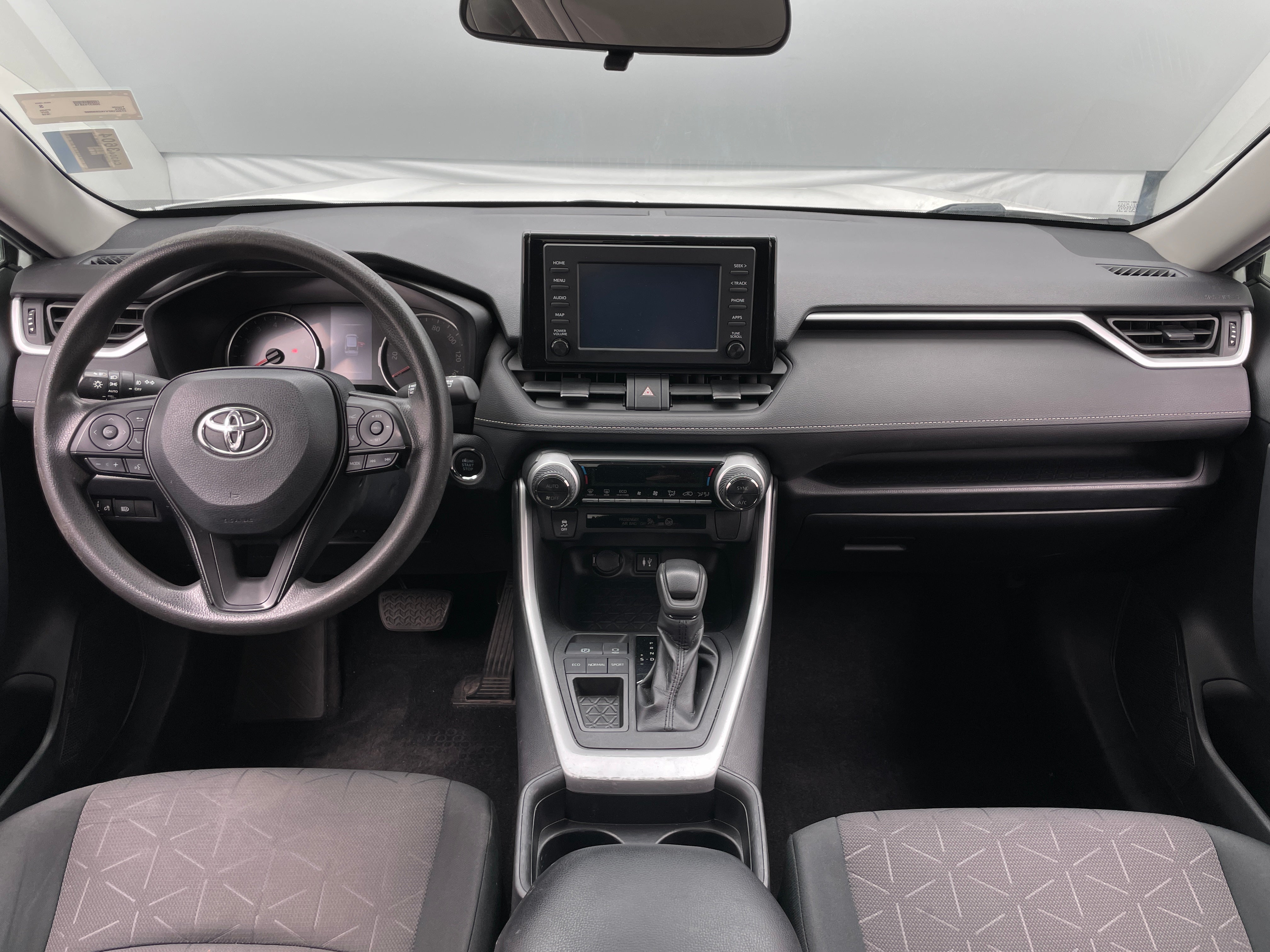 2019 Toyota RAV4 XLE 3