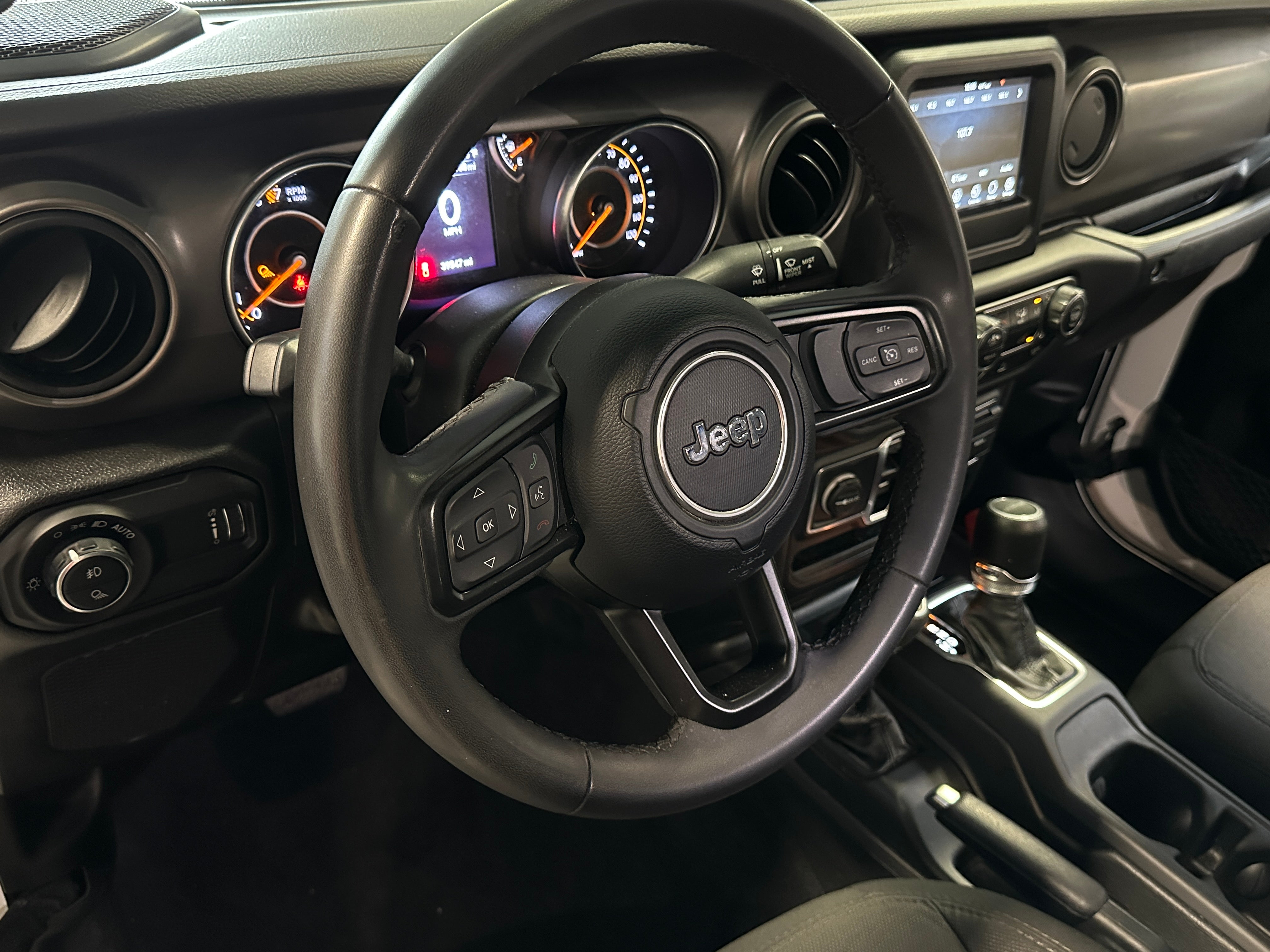 2023 Jeep Gladiator Sport 3